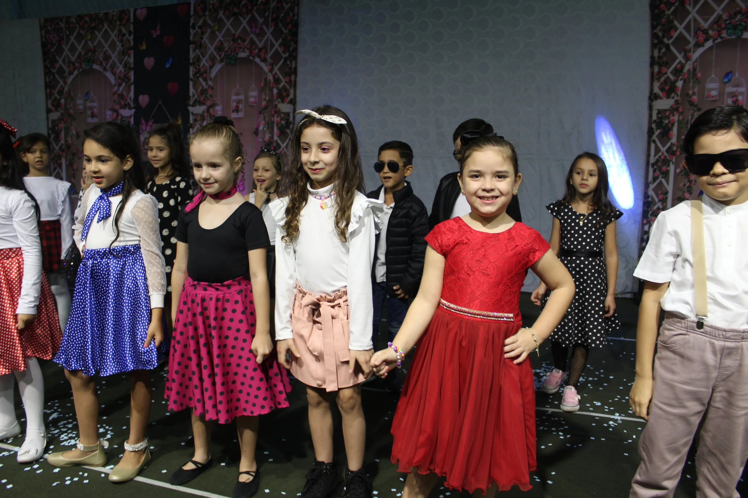 Dia das mães- O que é ser mãe? Fotos da Festa do dia das Mães 2023