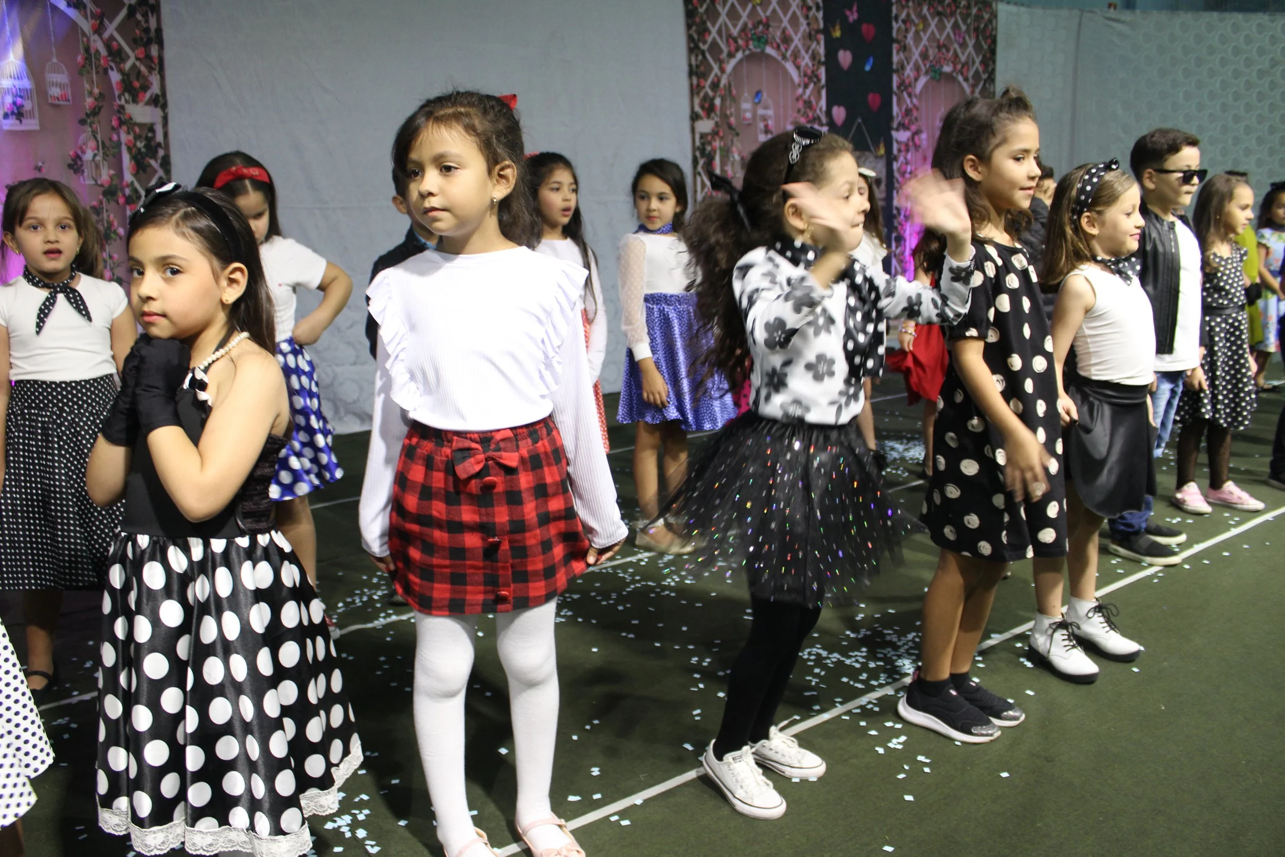 Dia das mães- O que é ser mãe? Fotos da Festa do dia das Mães 2023
