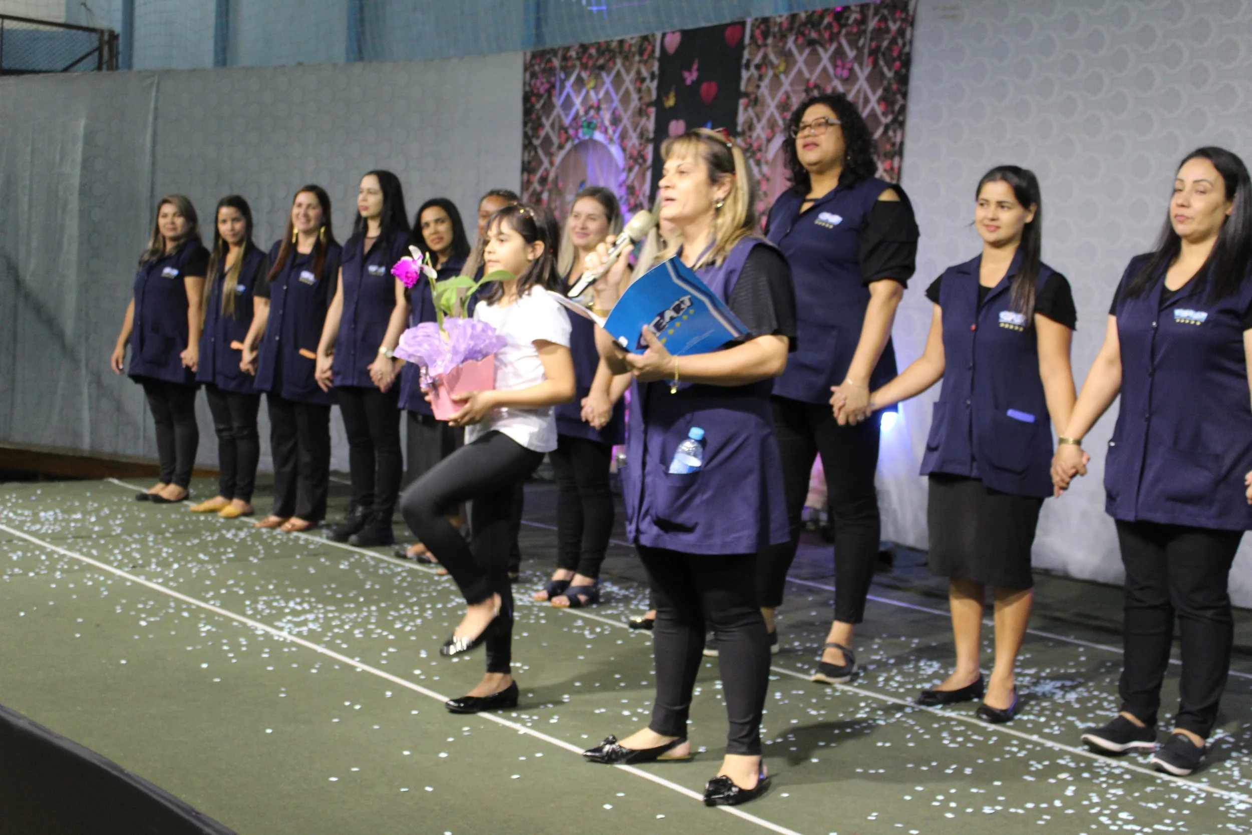 Dia das mães- O que é ser mãe? Fotos da Festa do dia das Mães 2023