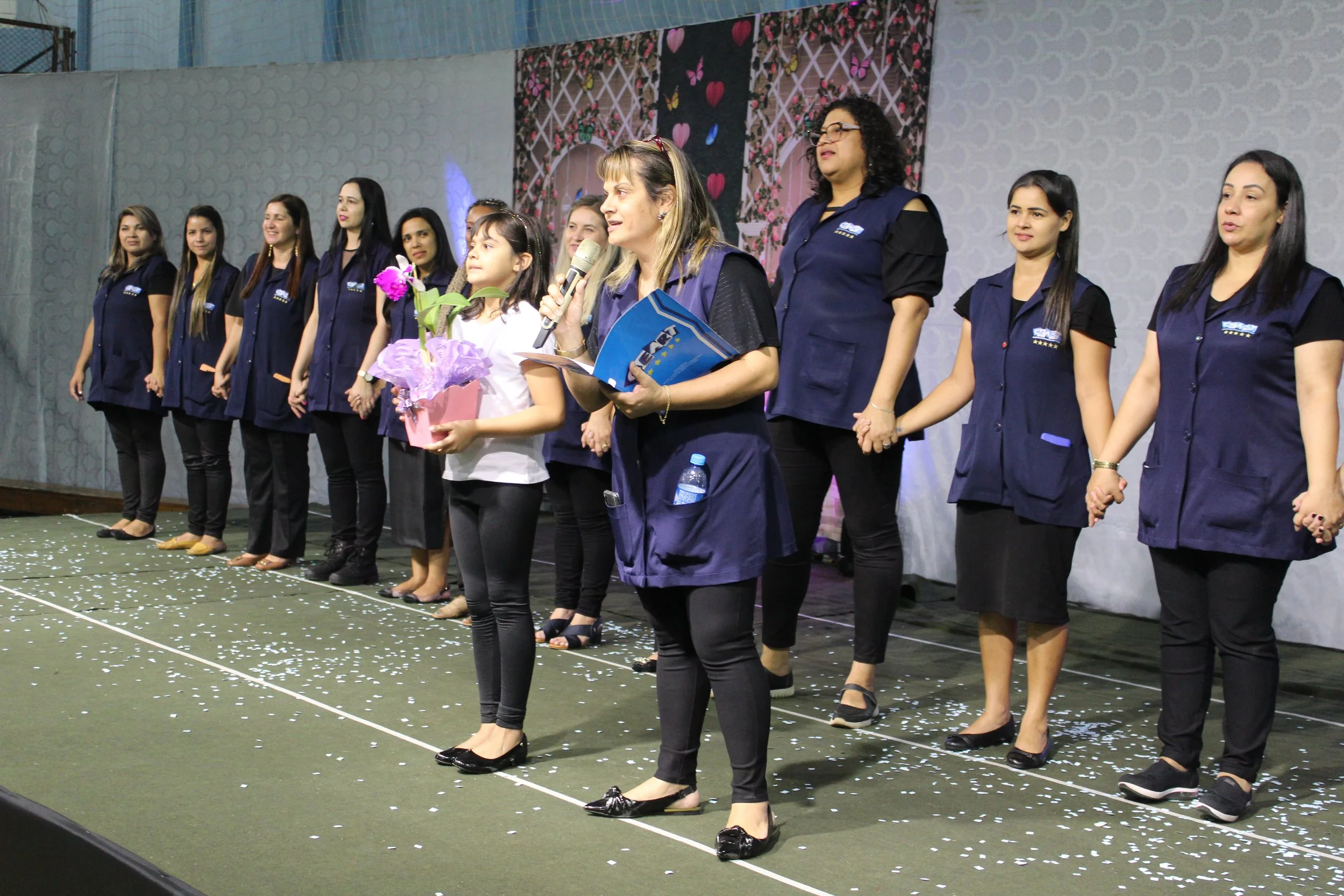 Dia das mães- O que é ser mãe? Fotos da Festa do dia das Mães 2023