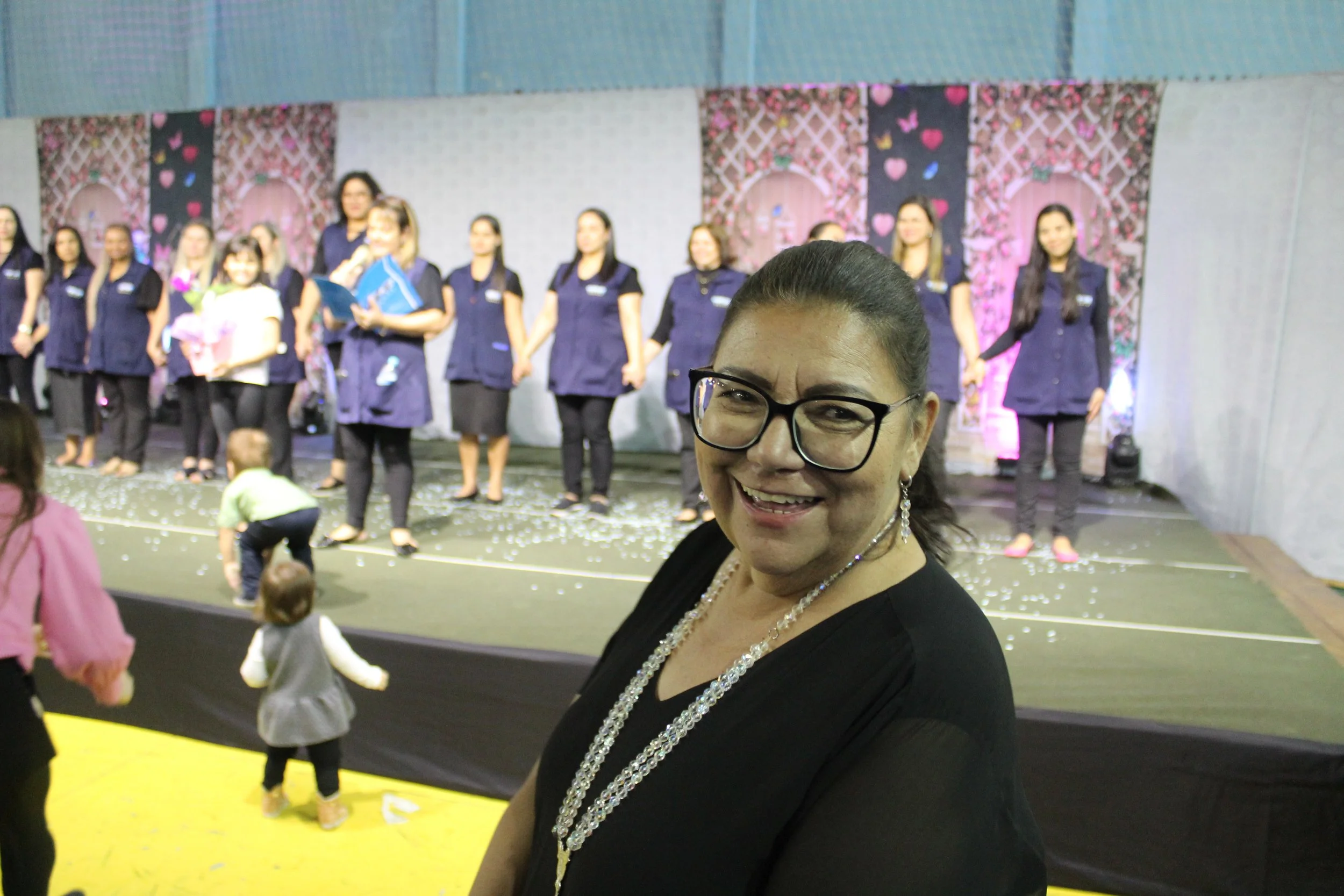 Dia das mães- O que é ser mãe? Fotos da Festa do dia das Mães 2023