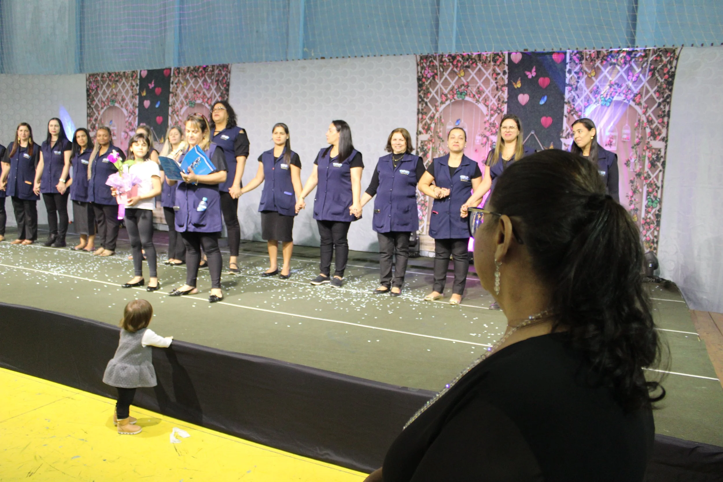 Dia das mães- O que é ser mãe? Fotos da Festa do dia das Mães 2023
