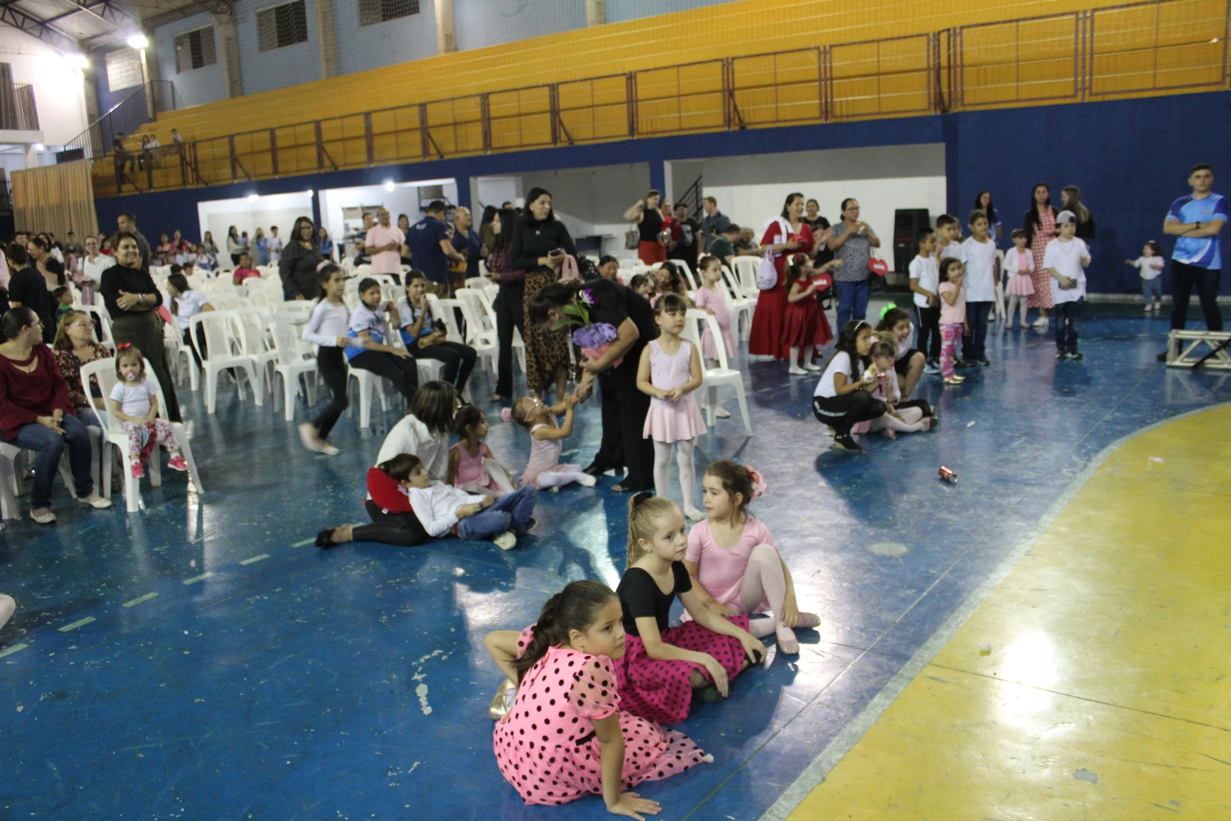 Dia das mães- O que é ser mãe? Fotos da Festa do dia das Mães 2023