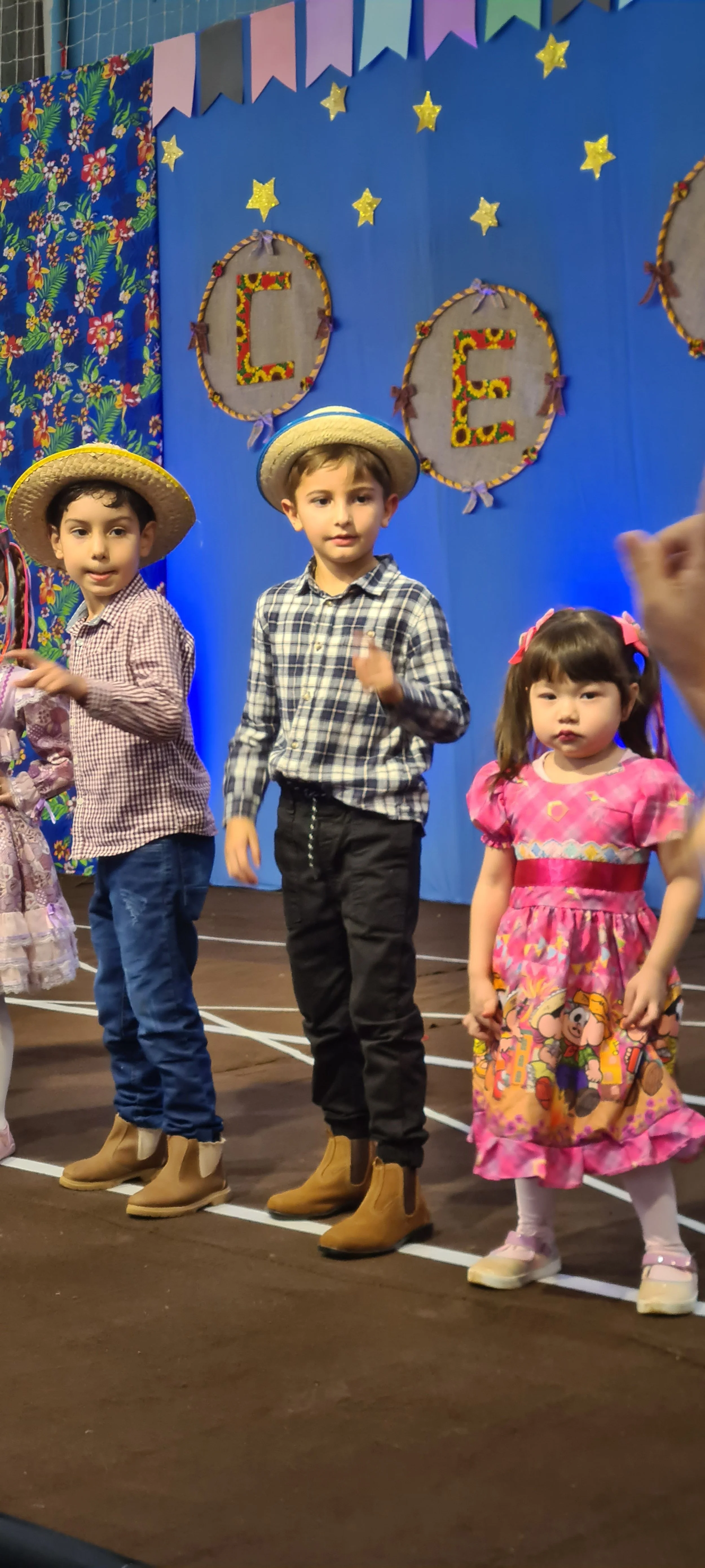 Colégio CEART celebra a tradição junina com alegria e animação. - 25º Festa Junina 2023 Colégio CEART celebra a tradição junina com alegria e animação. - 25º Festa Junina 2023