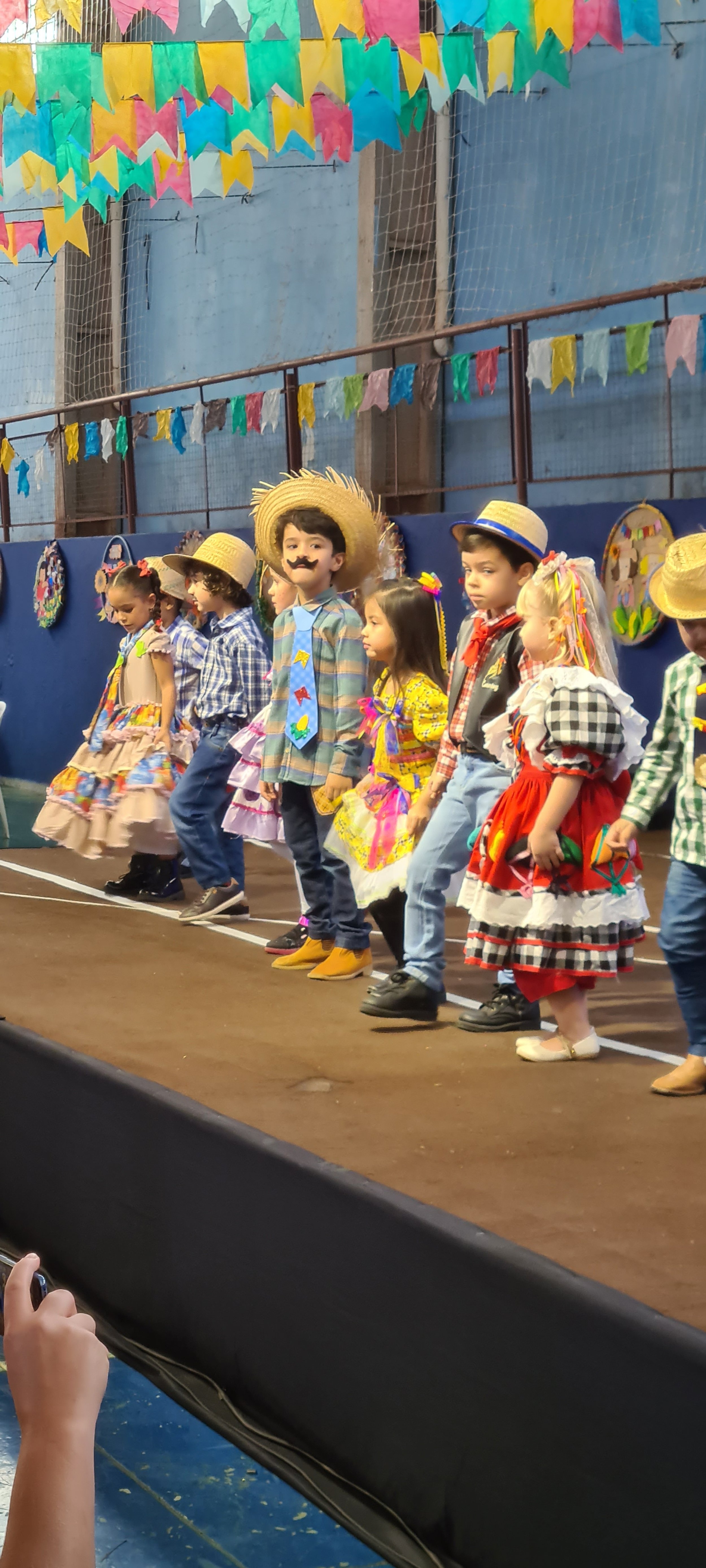 Colégio CEART celebra a tradição junina com alegria e animação. - 25º Festa Junina 2023 Colégio CEART celebra a tradição junina com alegria e animação. - 25º Festa Junina 2023