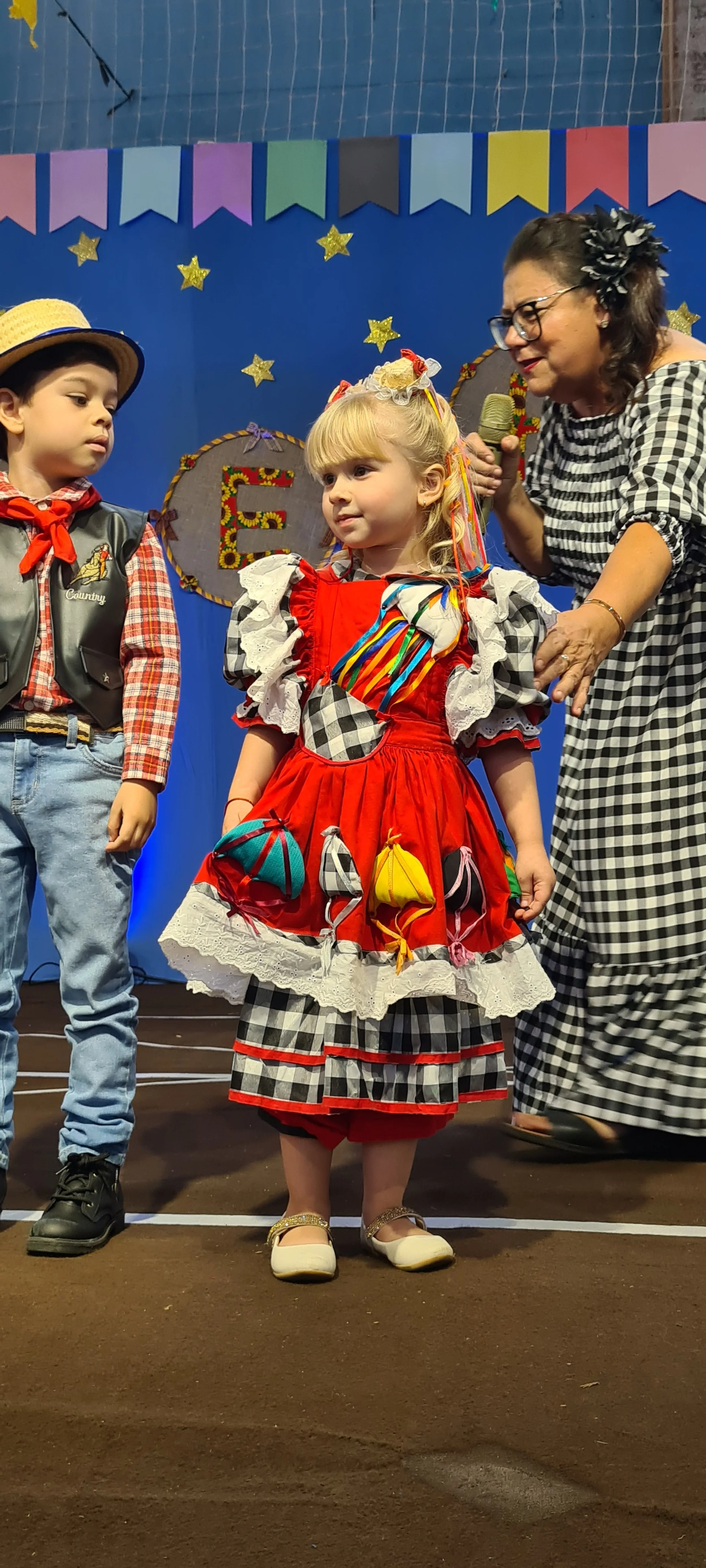 Colégio CEART celebra a tradição junina com alegria e animação. - 25º Festa Junina 2023 Colégio CEART celebra a tradição junina com alegria e animação. - 25º Festa Junina 2023