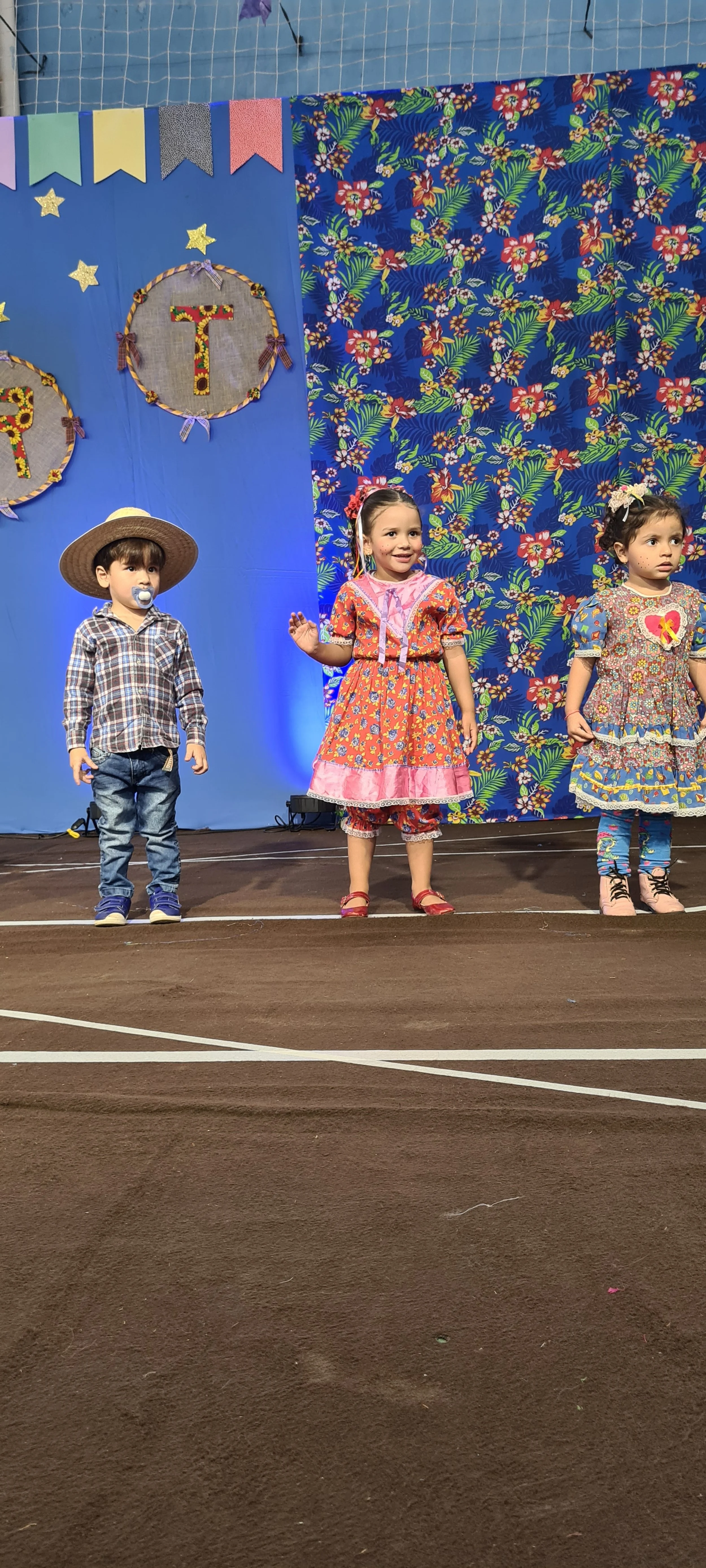 Colégio CEART celebra a tradição junina com alegria e animação. - 25º Festa Junina 2023 Colégio CEART celebra a tradição junina com alegria e animação. - 25º Festa Junina 2023