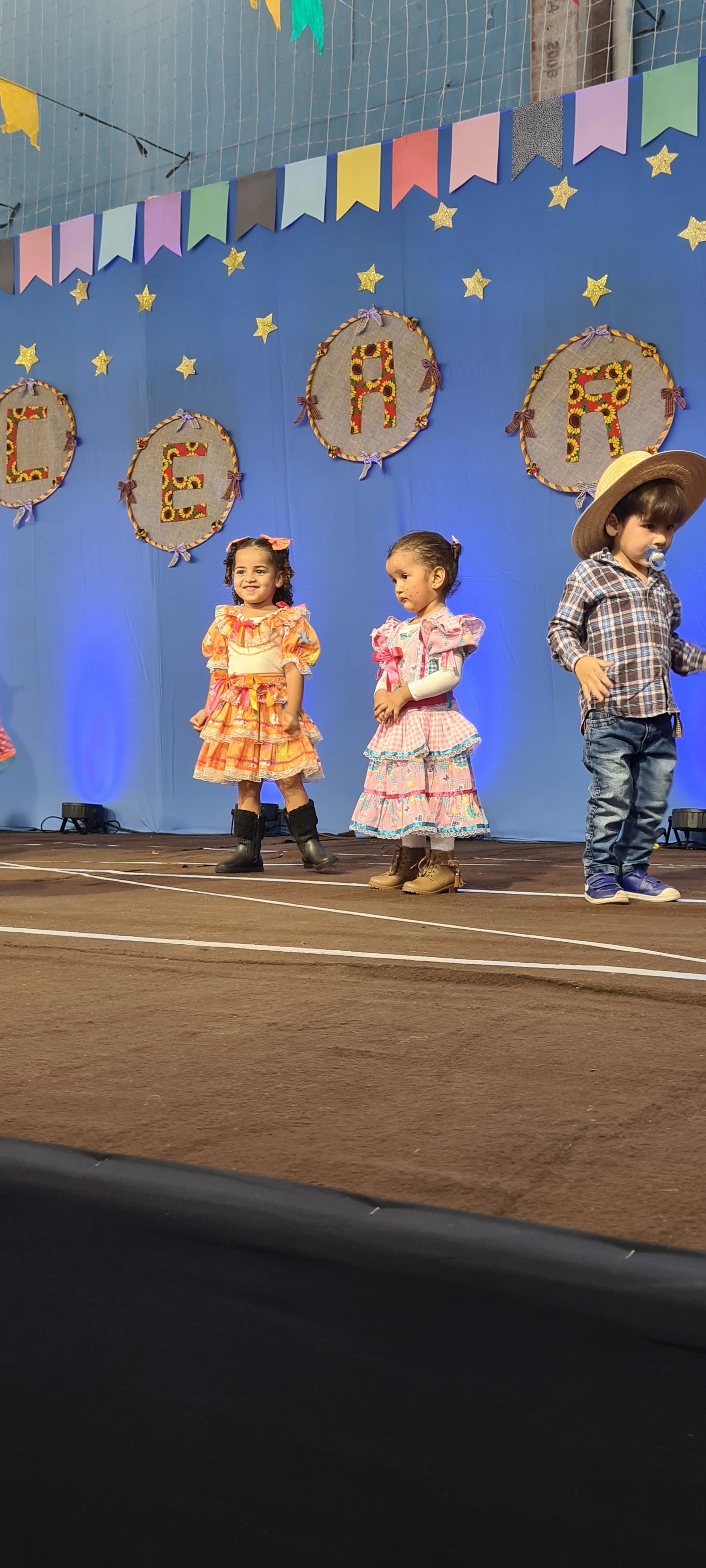 Colégio CEART celebra a tradição junina com alegria e animação. - 25º Festa Junina 2023 Colégio CEART celebra a tradição junina com alegria e animação. - 25º Festa Junina 2023