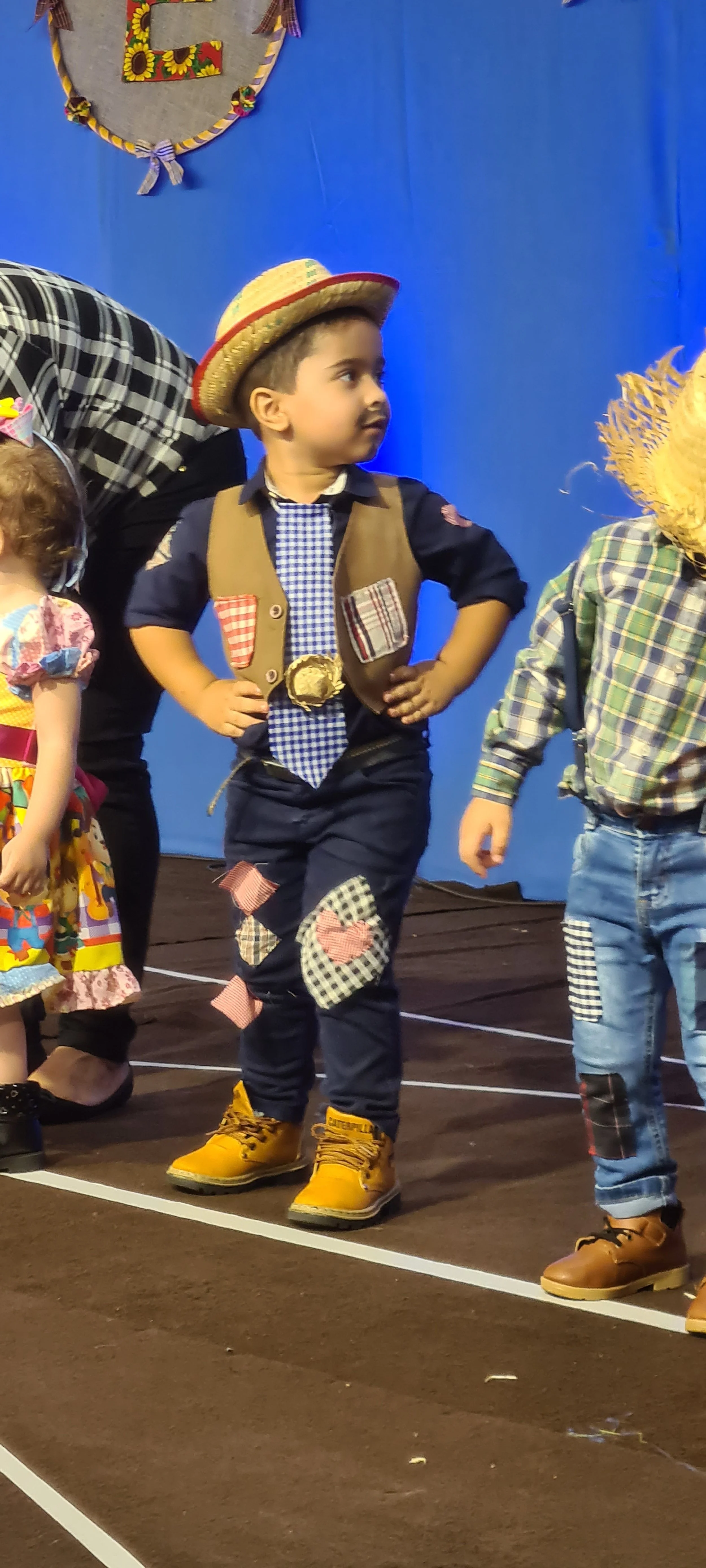Colégio CEART celebra a tradição junina com alegria e animação. - 25º Festa Junina 2023 Colégio CEART celebra a tradição junina com alegria e animação. - 25º Festa Junina 2023