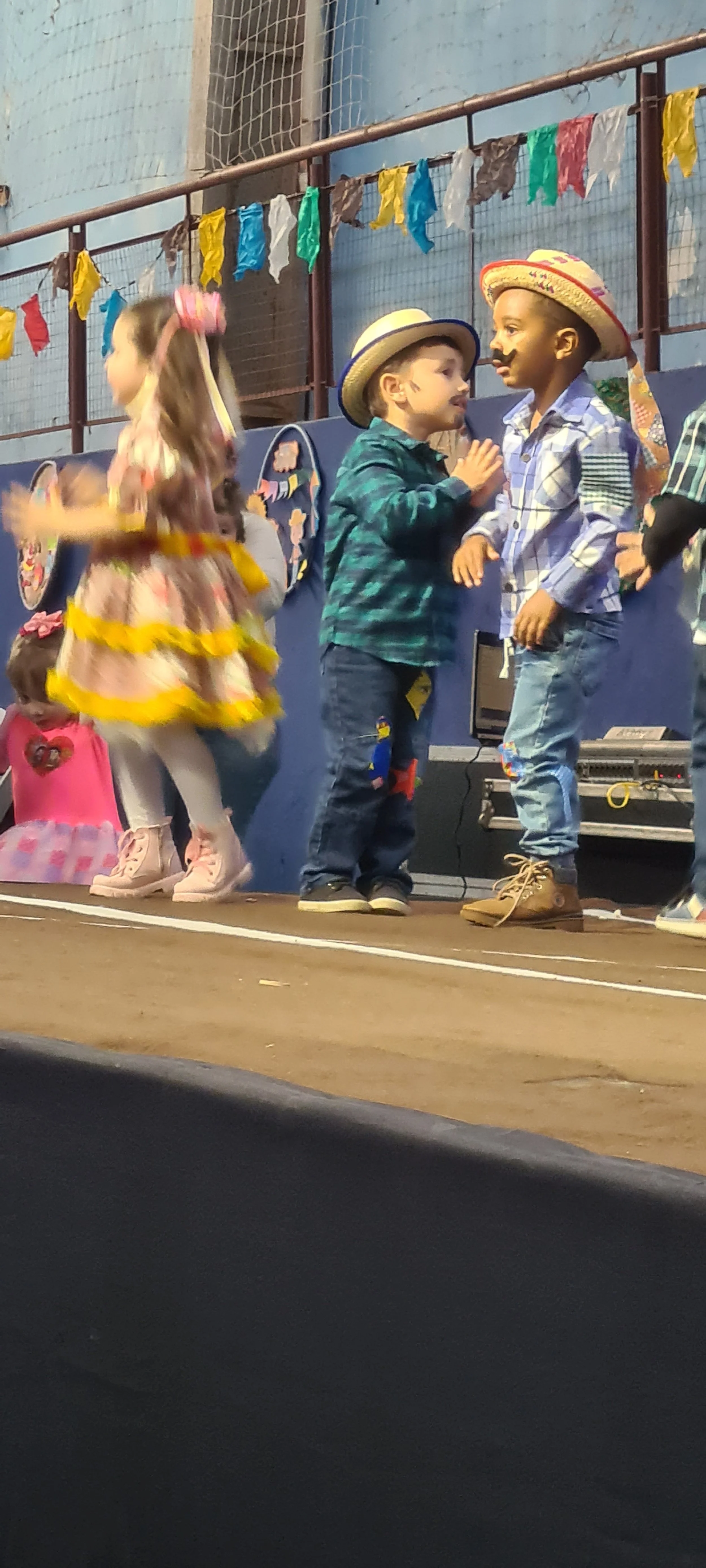 Colégio CEART celebra a tradição junina com alegria e animação. - 25º Festa Junina 2023 Colégio CEART celebra a tradição junina com alegria e animação. - 25º Festa Junina 2023