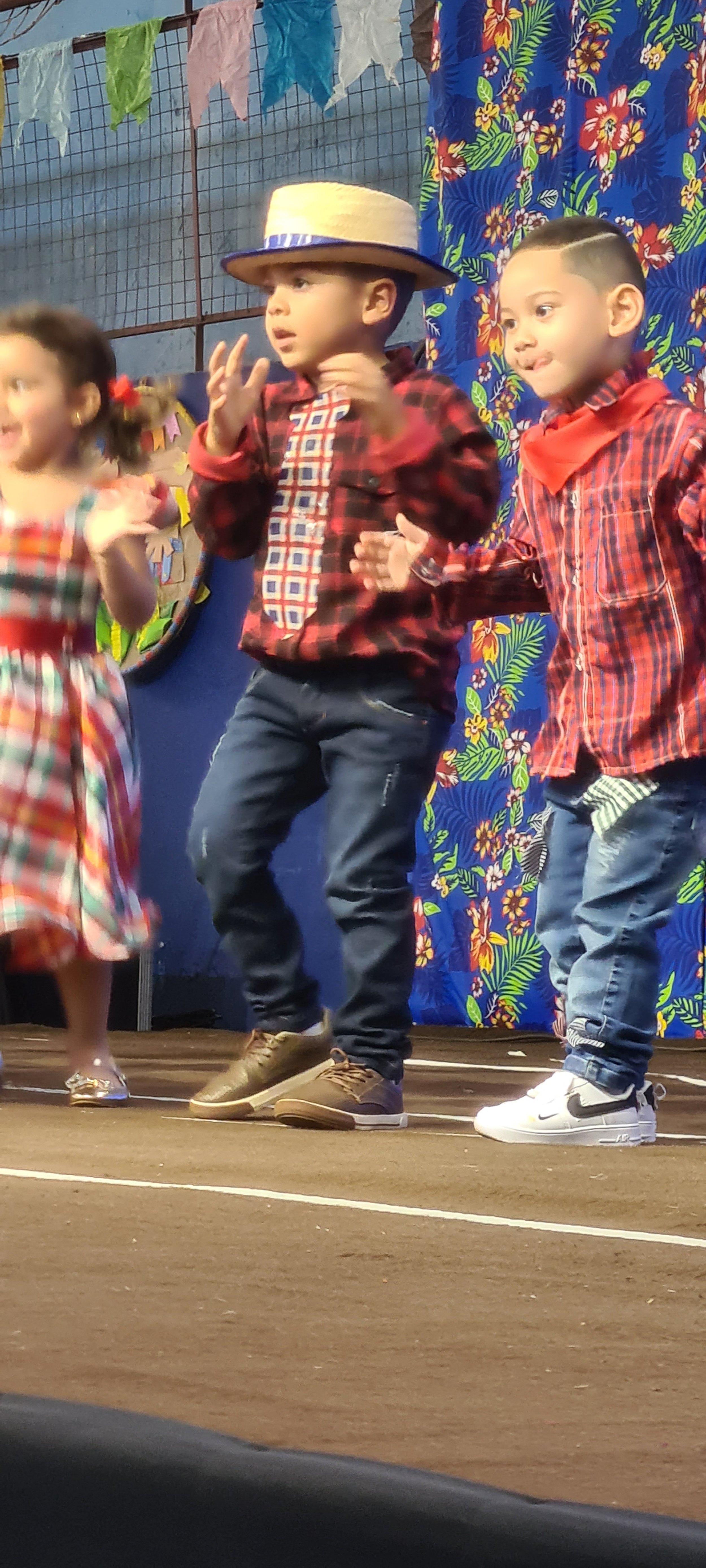 Colégio CEART celebra a tradição junina com alegria e animação. - 25º Festa Junina 2023 Colégio CEART celebra a tradição junina com alegria e animação. - 25º Festa Junina 2023