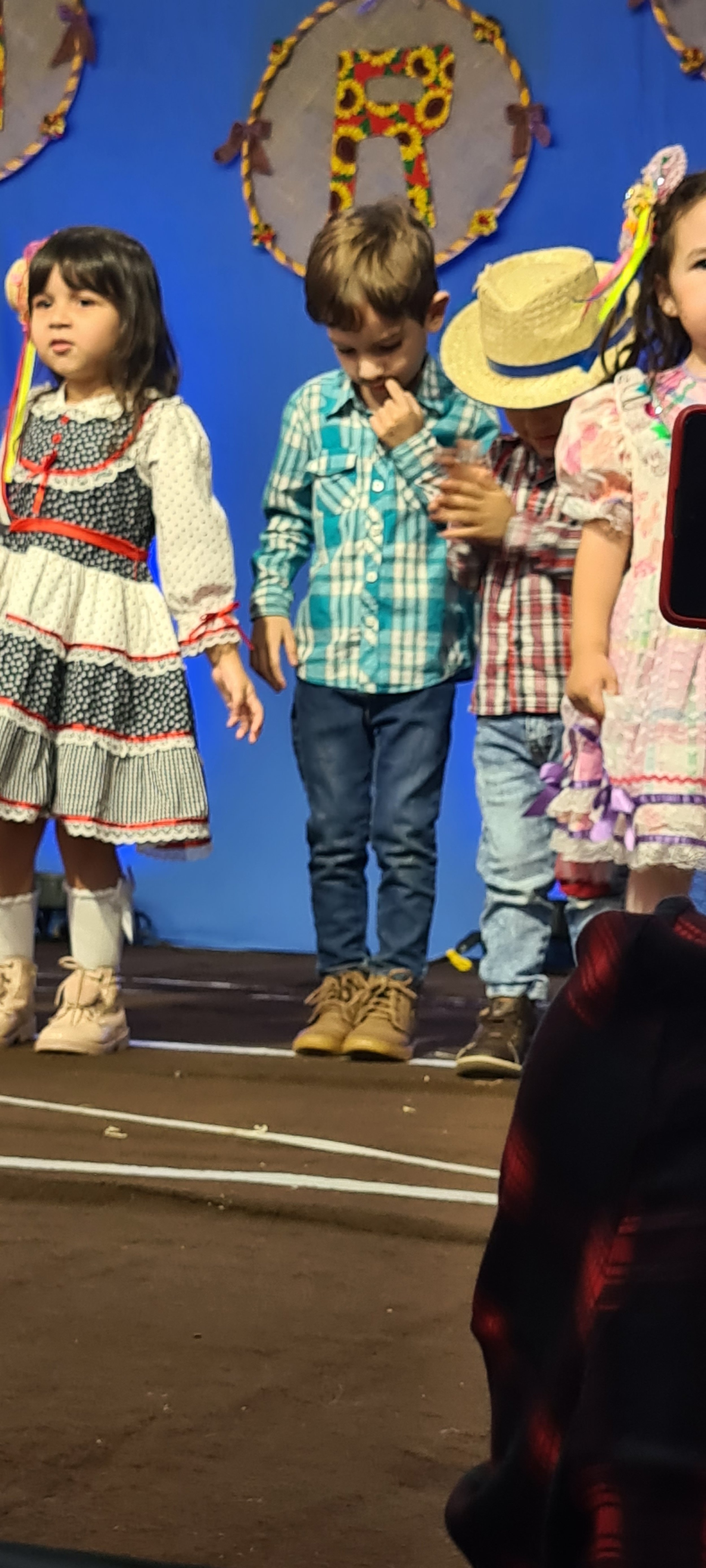 Colégio CEART celebra a tradição junina com alegria e animação. - 25º Festa Junina 2023 Colégio CEART celebra a tradição junina com alegria e animação. - 25º Festa Junina 2023