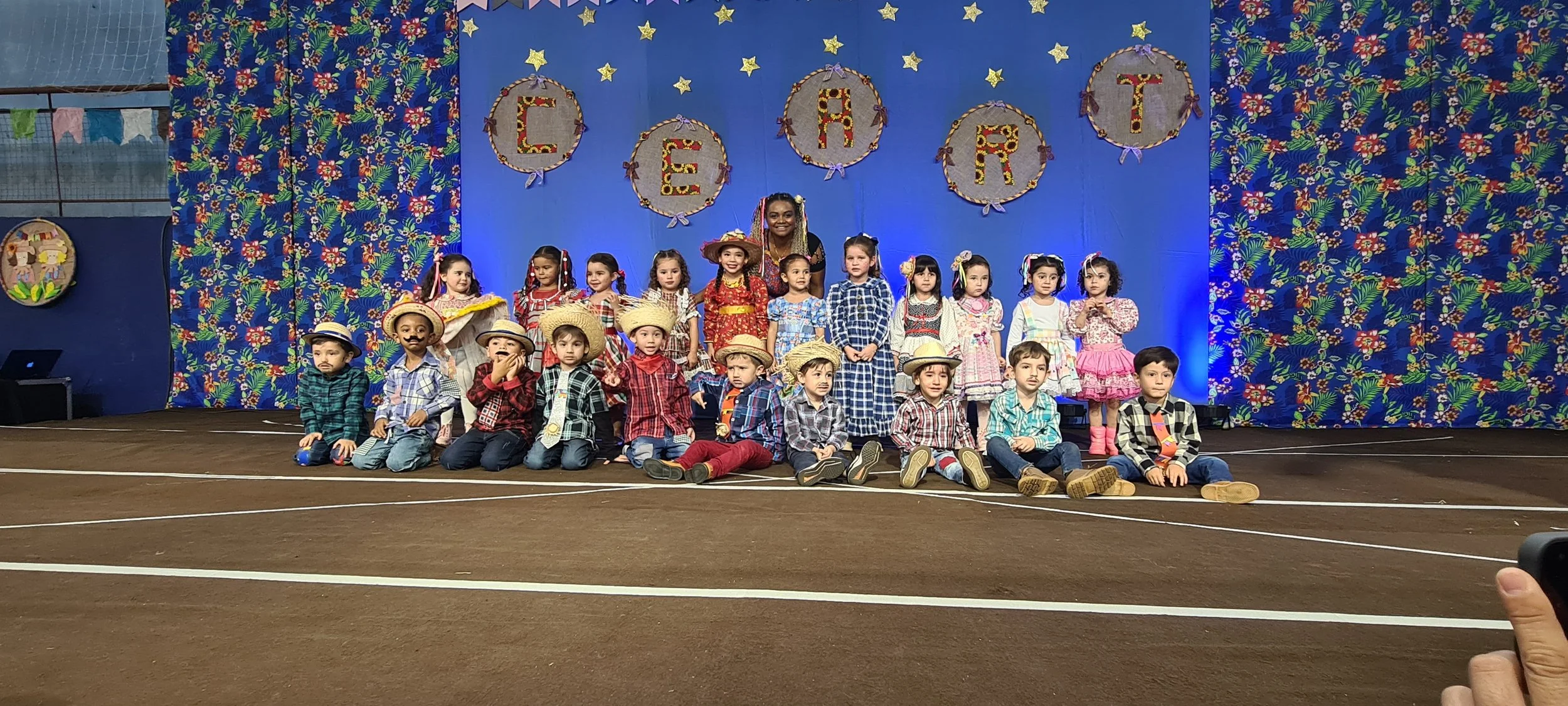 Colégio CEART celebra a tradição junina com alegria e animação. - 25º Festa Junina 2023 Colégio CEART celebra a tradição junina com alegria e animação. - 25º Festa Junina 2023