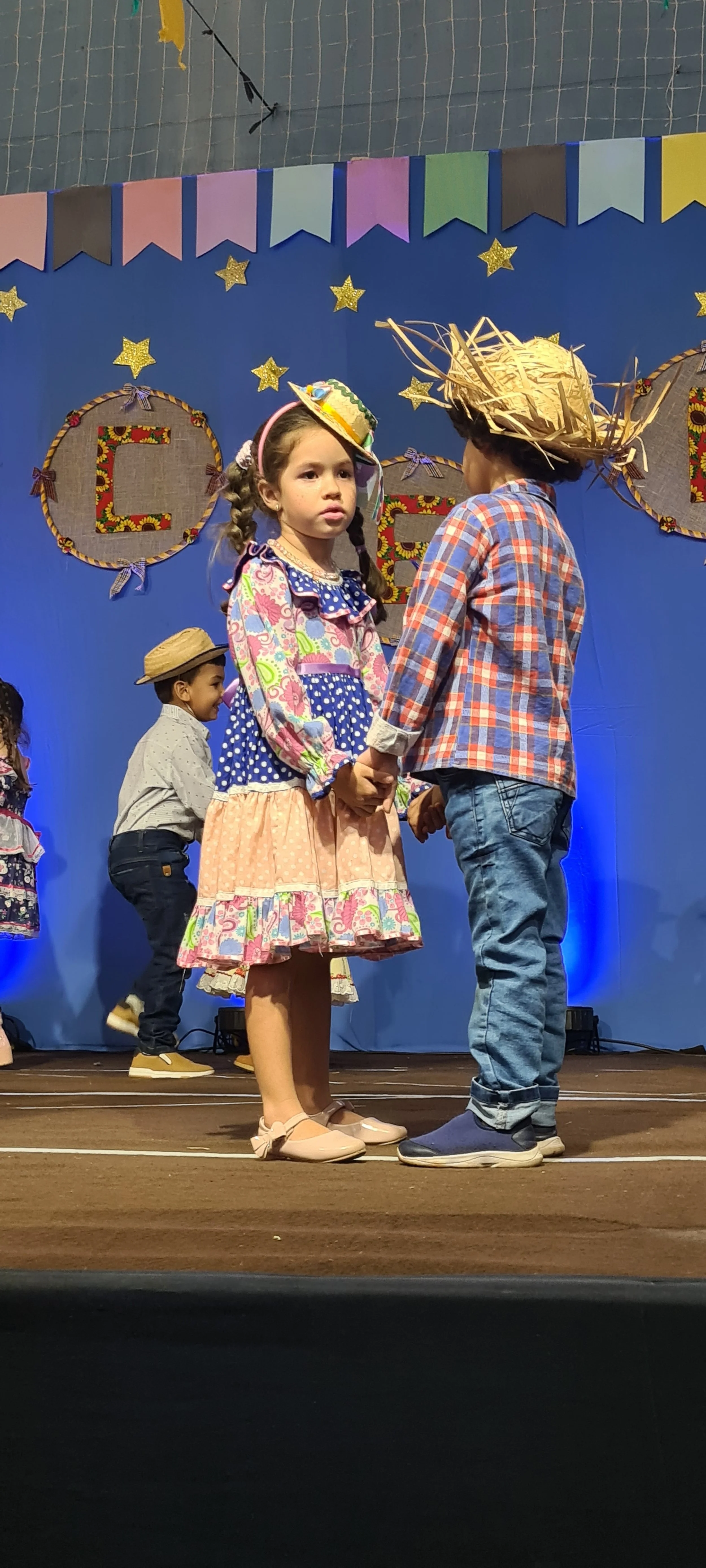 Colégio CEART celebra a tradição junina com alegria e animação. - 25º Festa Junina 2023 Colégio CEART celebra a tradição junina com alegria e animação. - 25º Festa Junina 2023