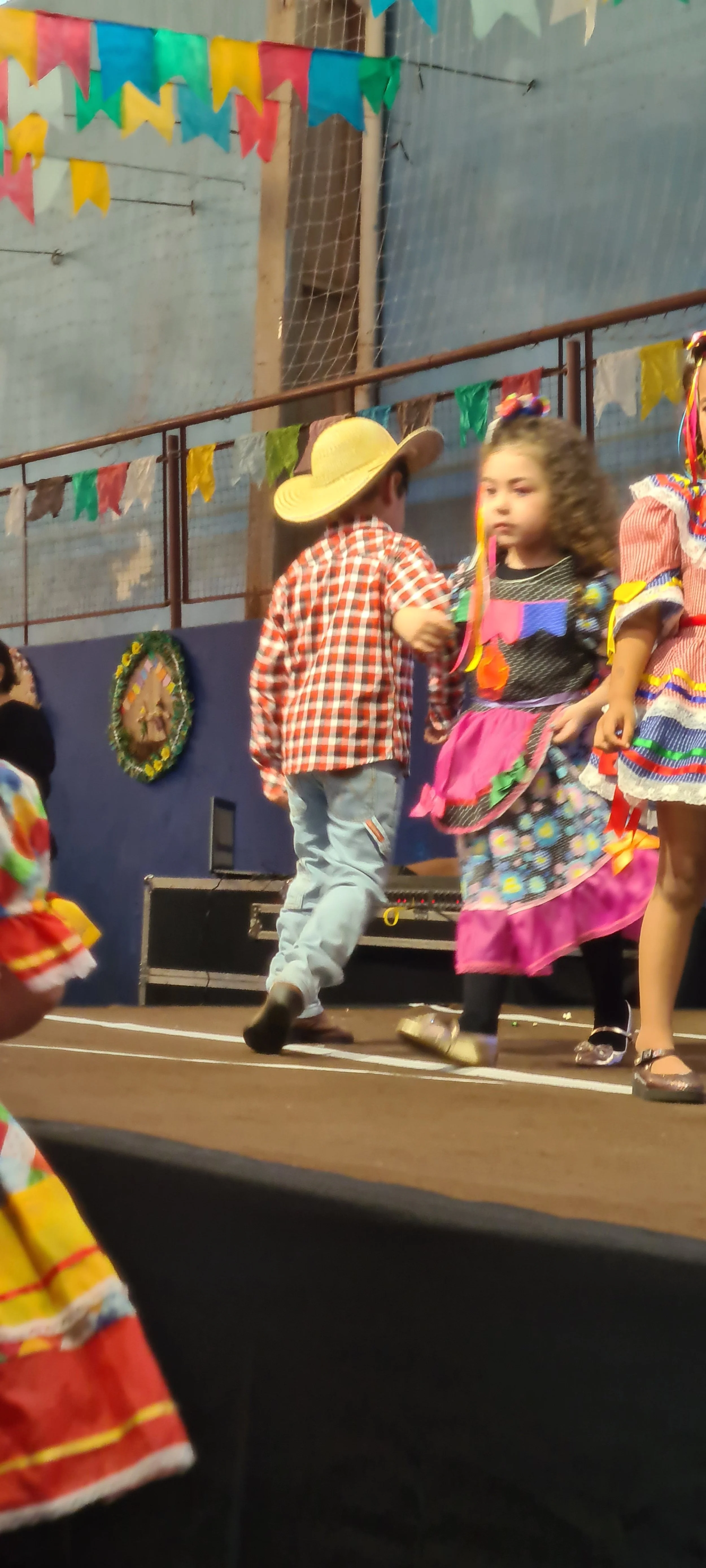 Colégio CEART celebra a tradição junina com alegria e animação. - 25º Festa Junina 2023 Colégio CEART celebra a tradição junina com alegria e animação. - 25º Festa Junina 2023