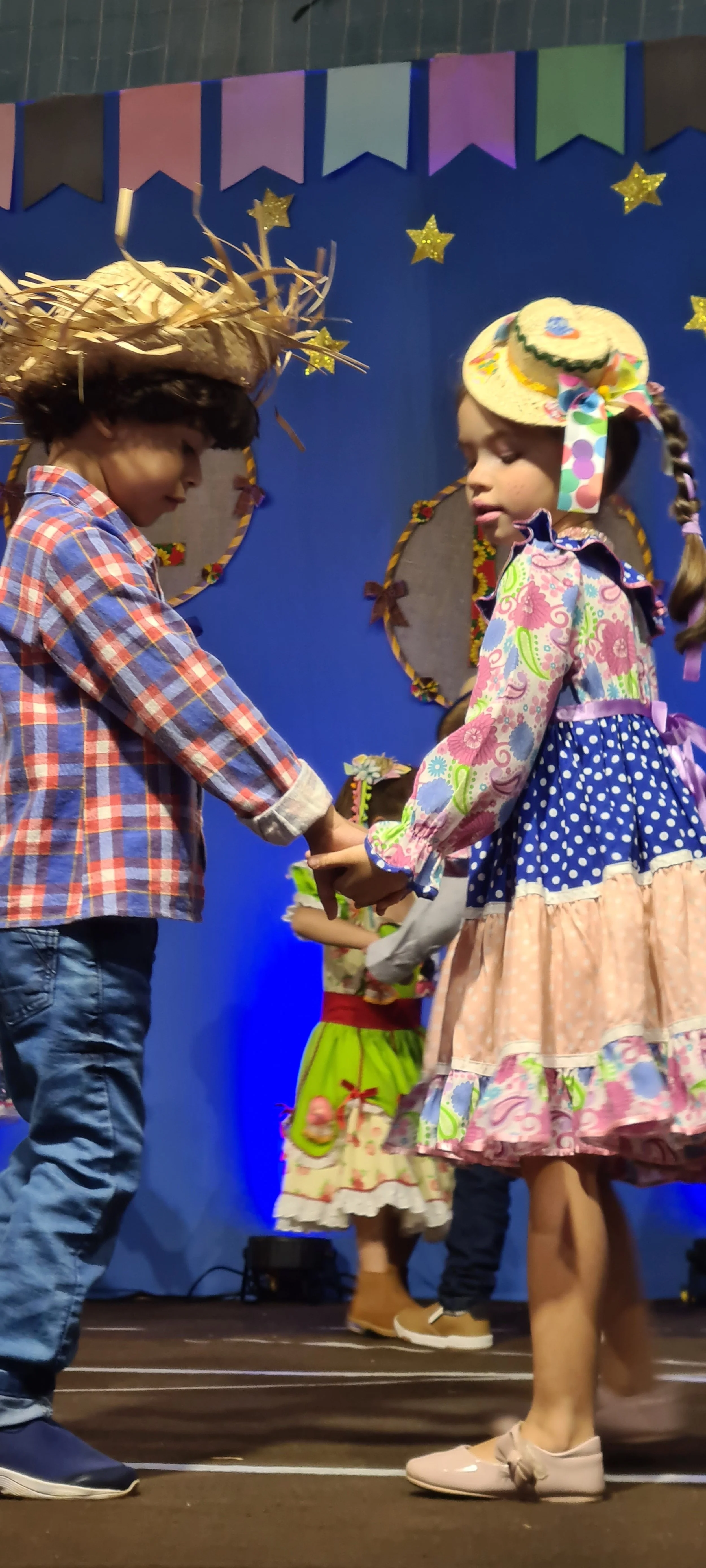 Colégio CEART celebra a tradição junina com alegria e animação. - 25º Festa Junina 2023 Colégio CEART celebra a tradição junina com alegria e animação. - 25º Festa Junina 2023