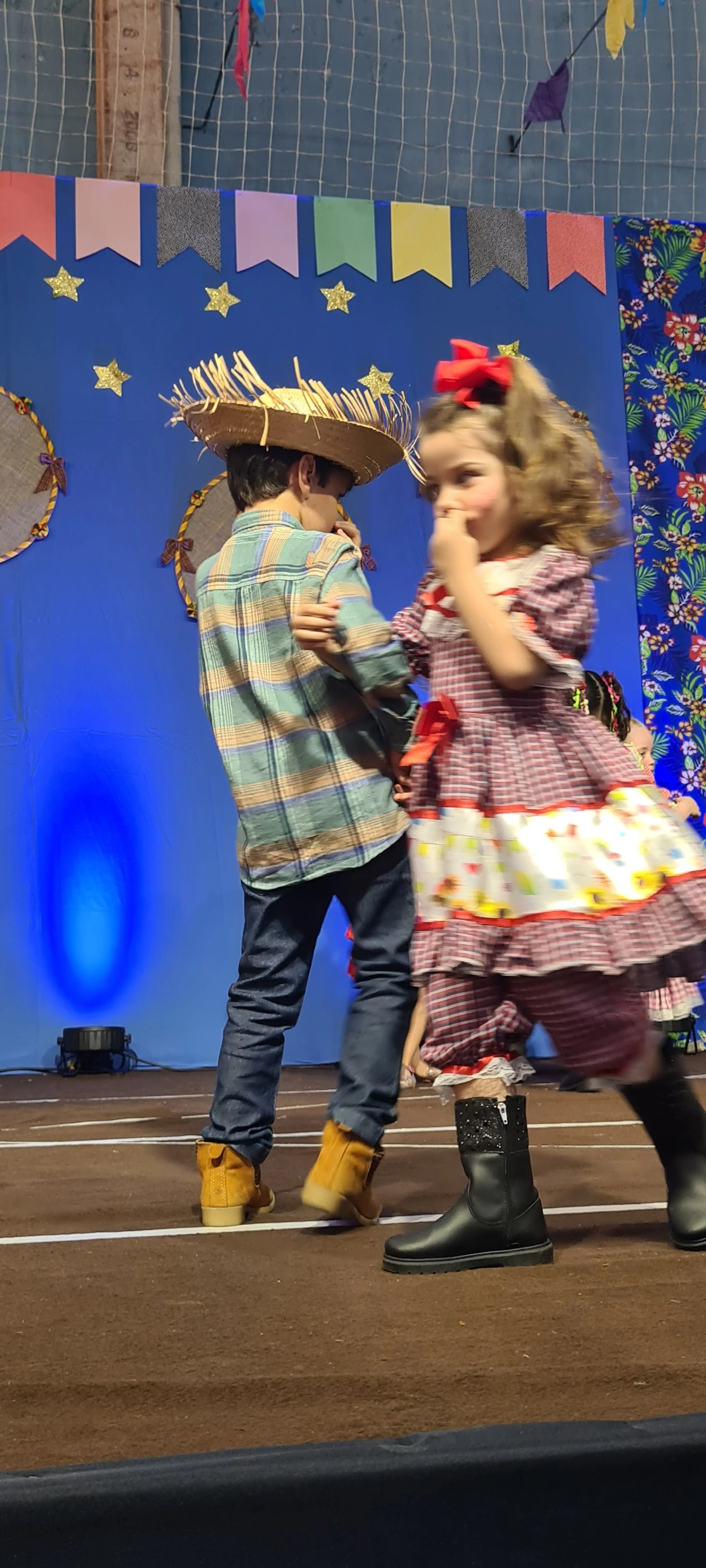 Colégio CEART celebra a tradição junina com alegria e animação. - 25º Festa Junina 2023 Colégio CEART celebra a tradição junina com alegria e animação. - 25º Festa Junina 2023