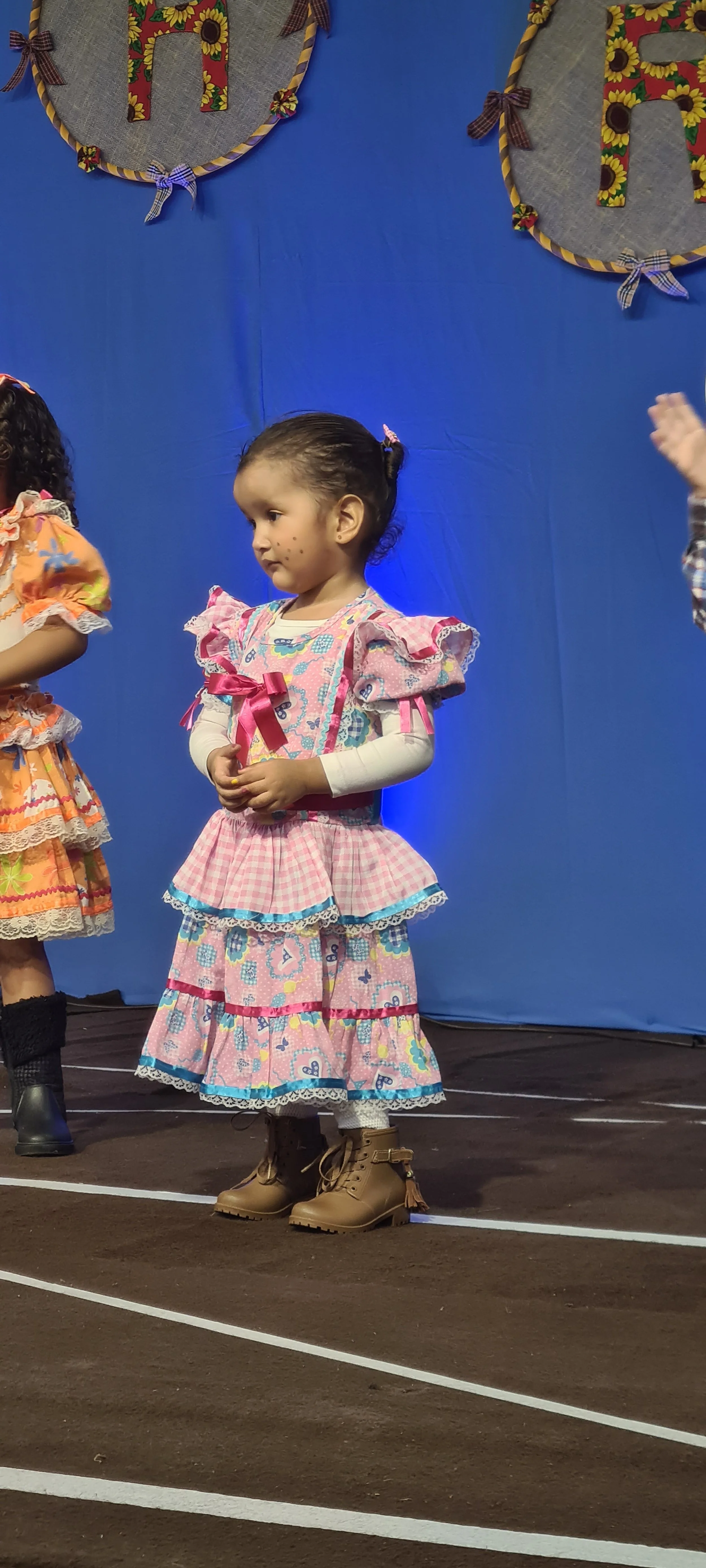 Colégio CEART celebra a tradição junina com alegria e animação. - 25º Festa Junina 2023 Colégio CEART celebra a tradição junina com alegria e animação. - 25º Festa Junina 2023