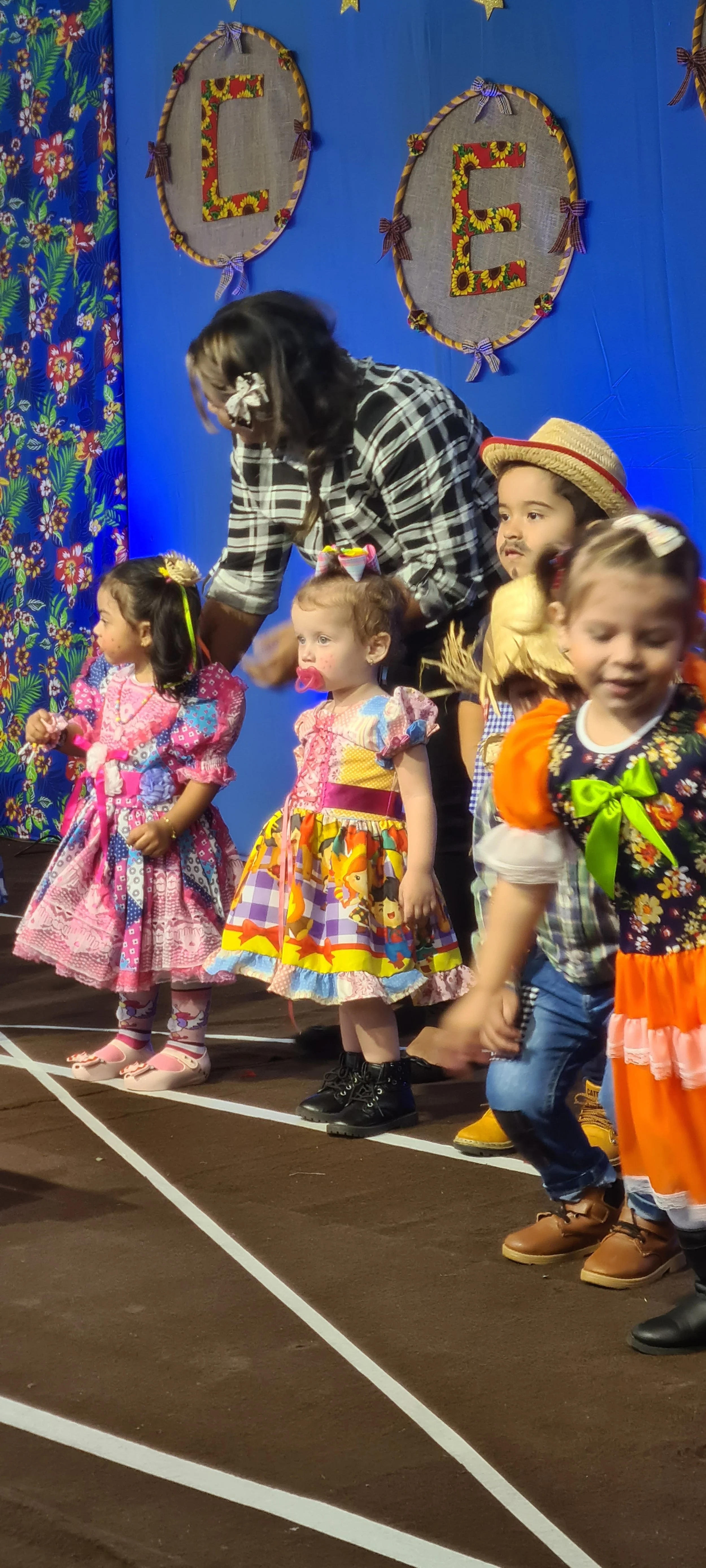 Colégio CEART celebra a tradição junina com alegria e animação. - 25º Festa Junina 2023 Colégio CEART celebra a tradição junina com alegria e animação. - 25º Festa Junina 2023