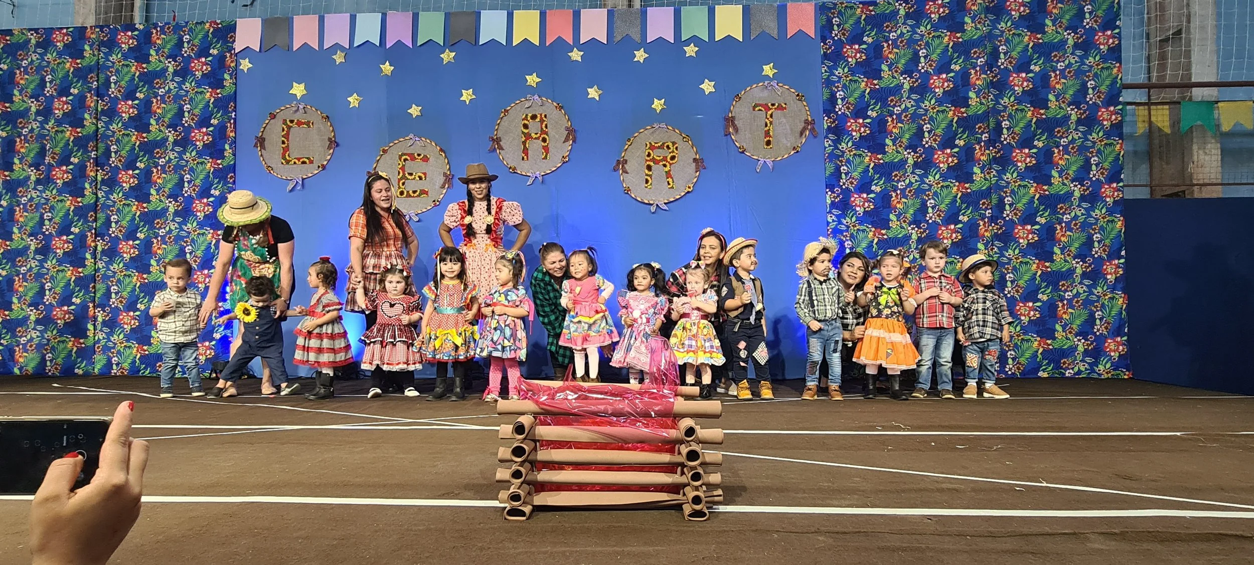 Colégio CEART celebra a tradição junina com alegria e animação. - 25º Festa Junina 2023 Colégio CEART celebra a tradição junina com alegria e animação. - 25º Festa Junina 2023