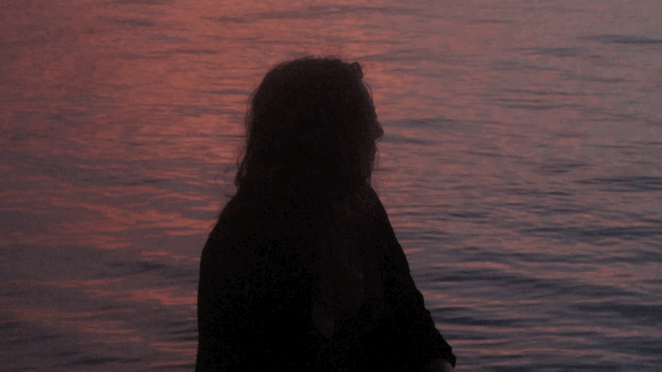 "THE SPARROW & THE SEA" PREMIERED BY AMERICAN SONGWRITER