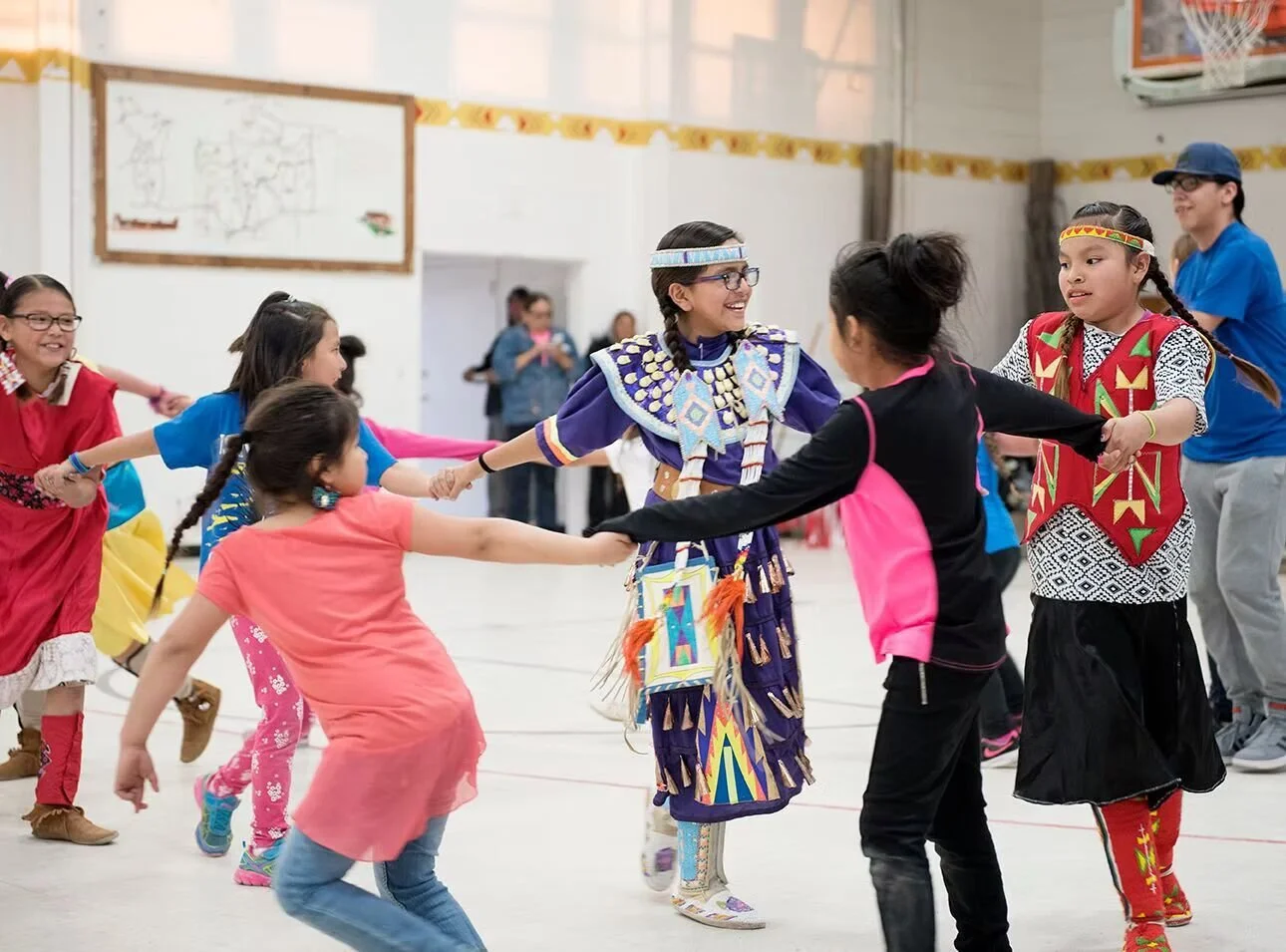 A Versatile Communal Hub for the Lakota to Enjoy