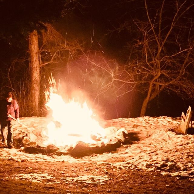 One of our guests enjoying a bonfire last night with his son. #makememories #yourcabininvermont #nekvt