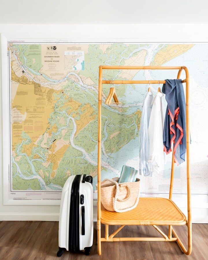 It's the oversized map for me 🤩 🗺️⁠
⁠
Planning your next vacay? Let us help you! Send us a DM to learn more about booking! 🌴 ☀️