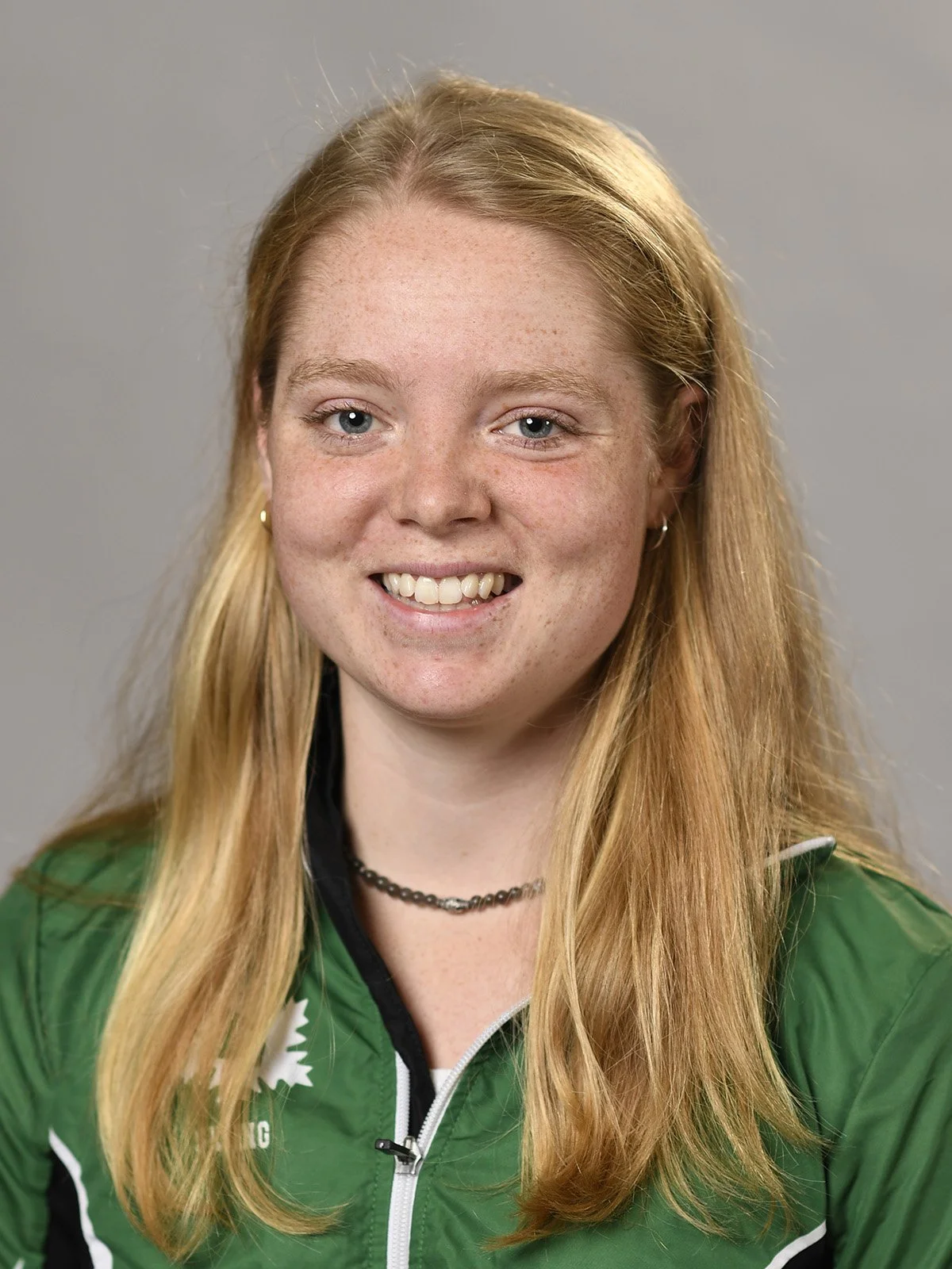 2022 JR/BKL Ski Coaching Intern: Callie Young