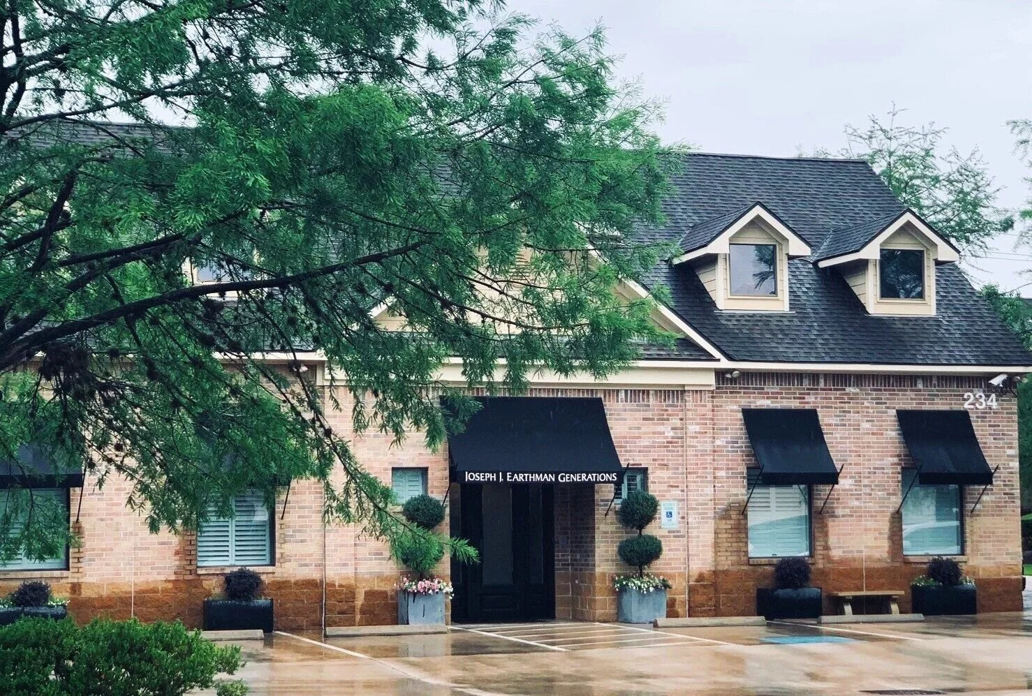 Joseph J. Earthman Generations Funeral Home in Houston, TX