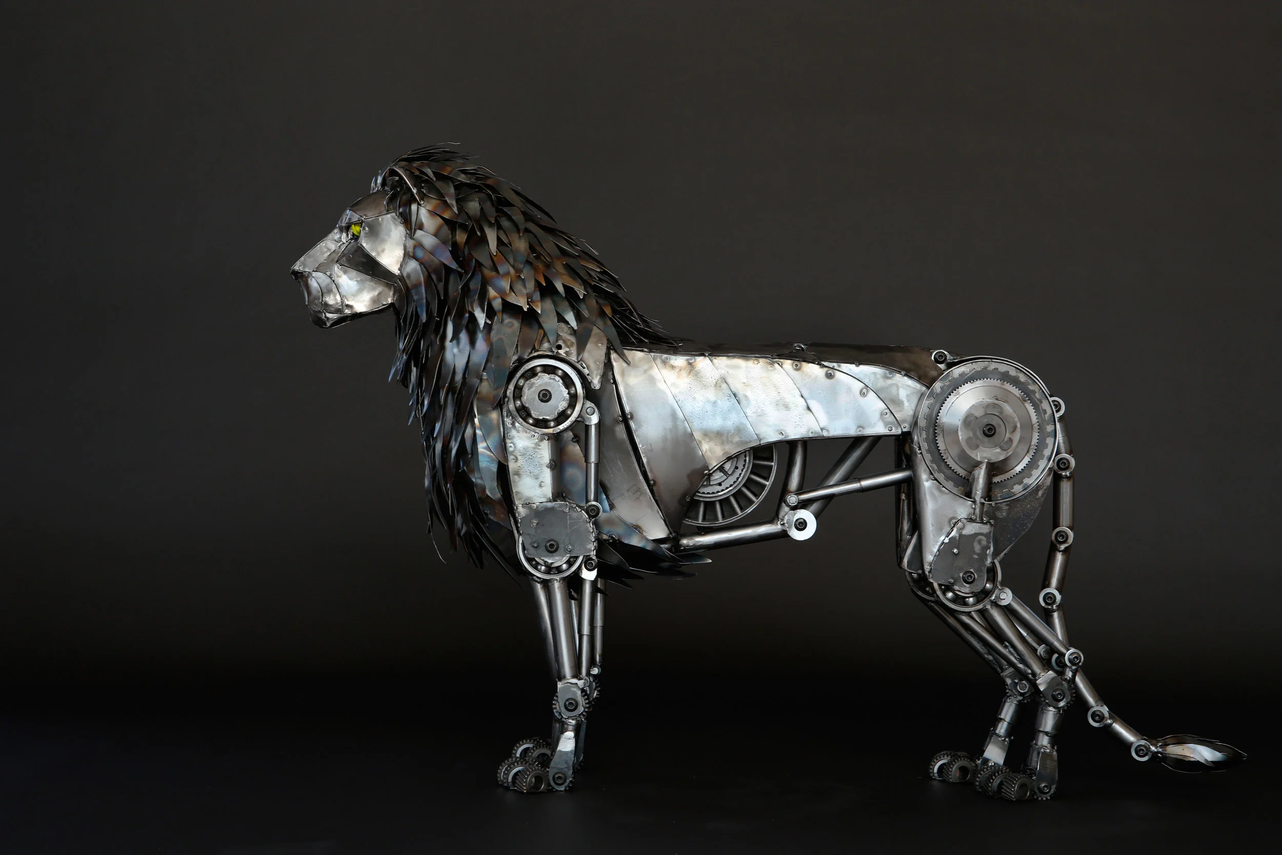 Large Lion side_1.jpg