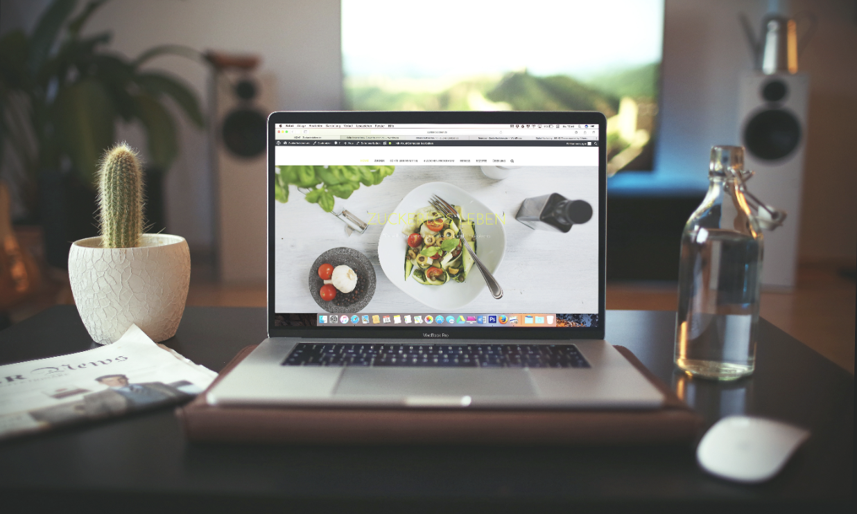 What Should I Put On My Freelance Writing Website?