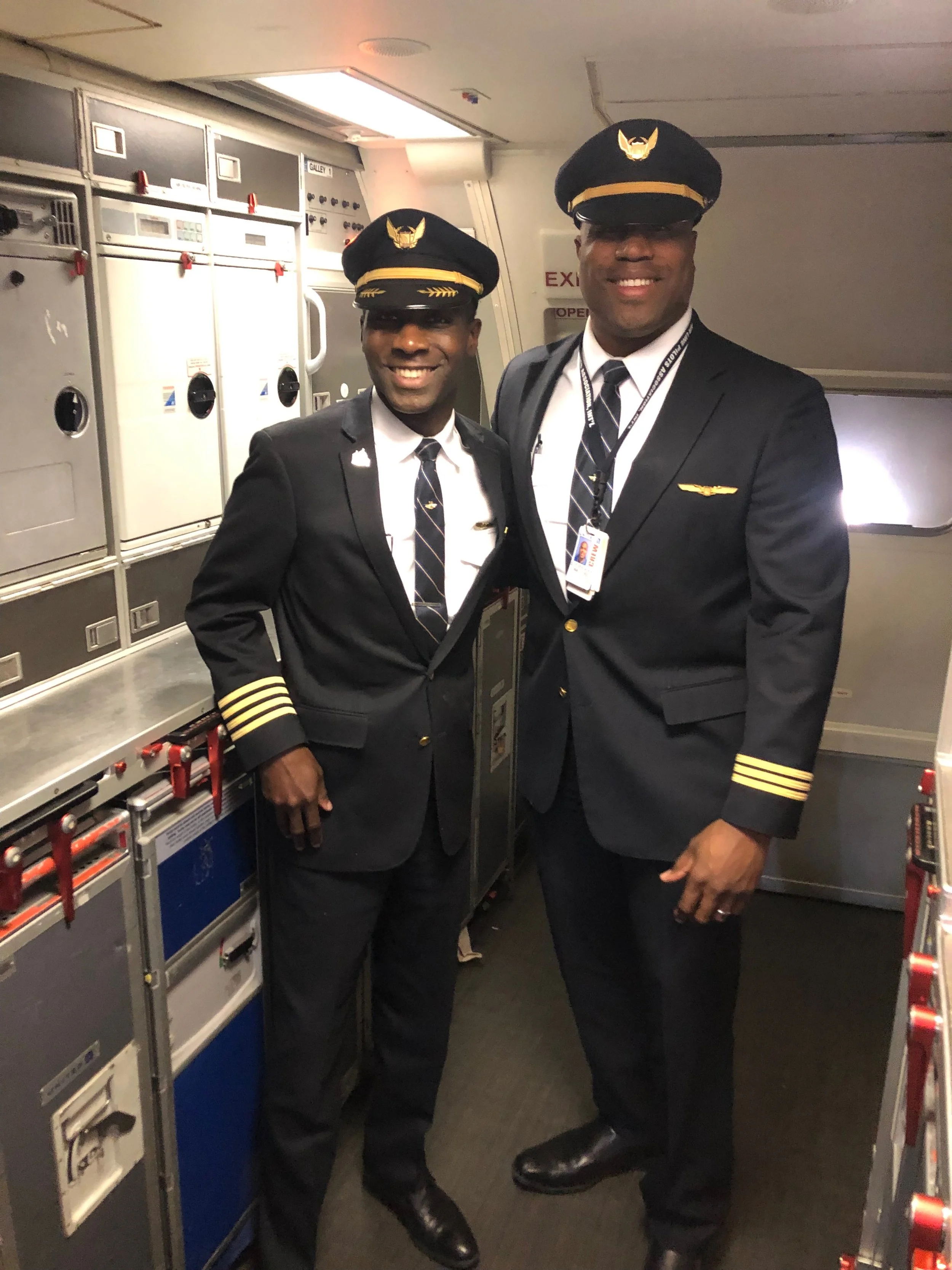 An all Eagle Flight alum crew on United.