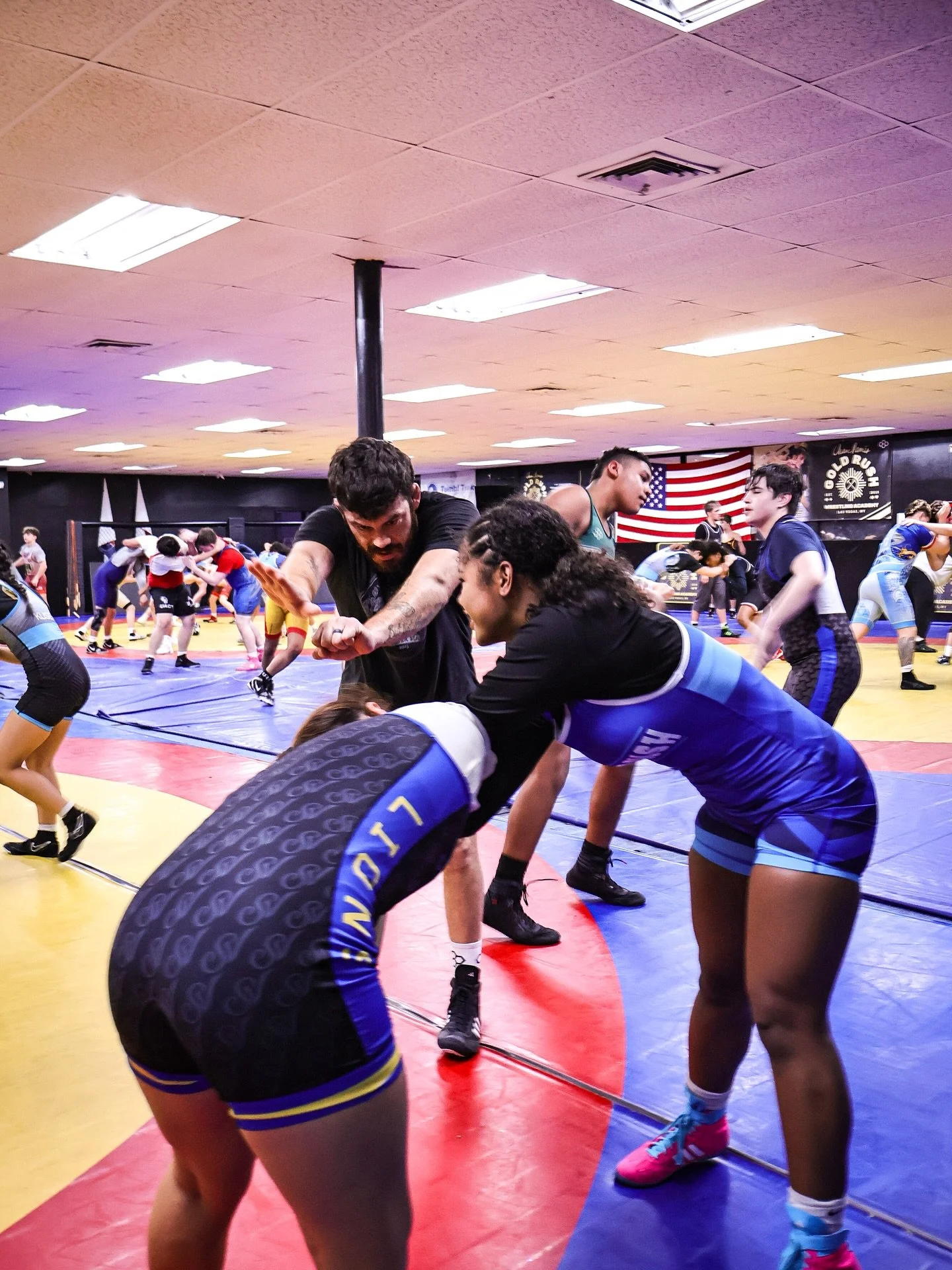 🤼&zwj;♀️⛏️💪