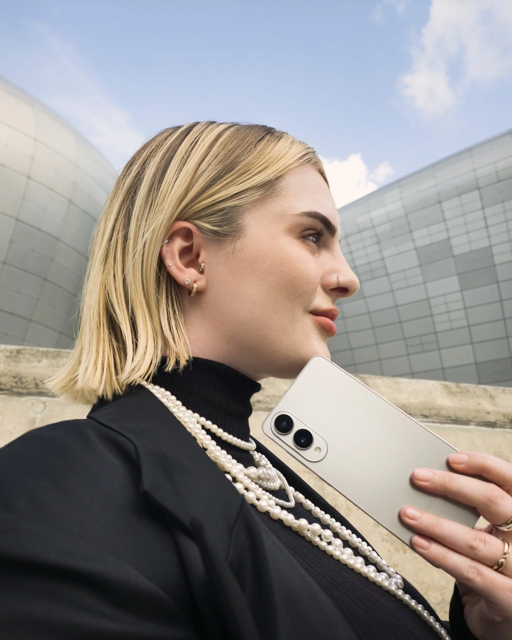 Here are a few more shots from my recent digital campaign with Samsung - shot entirely on a Galaxy S25 Edge! It's amazing how this phone lets you capture a complete fashion story without missing a single detail. It was the perfect companion for Seoul