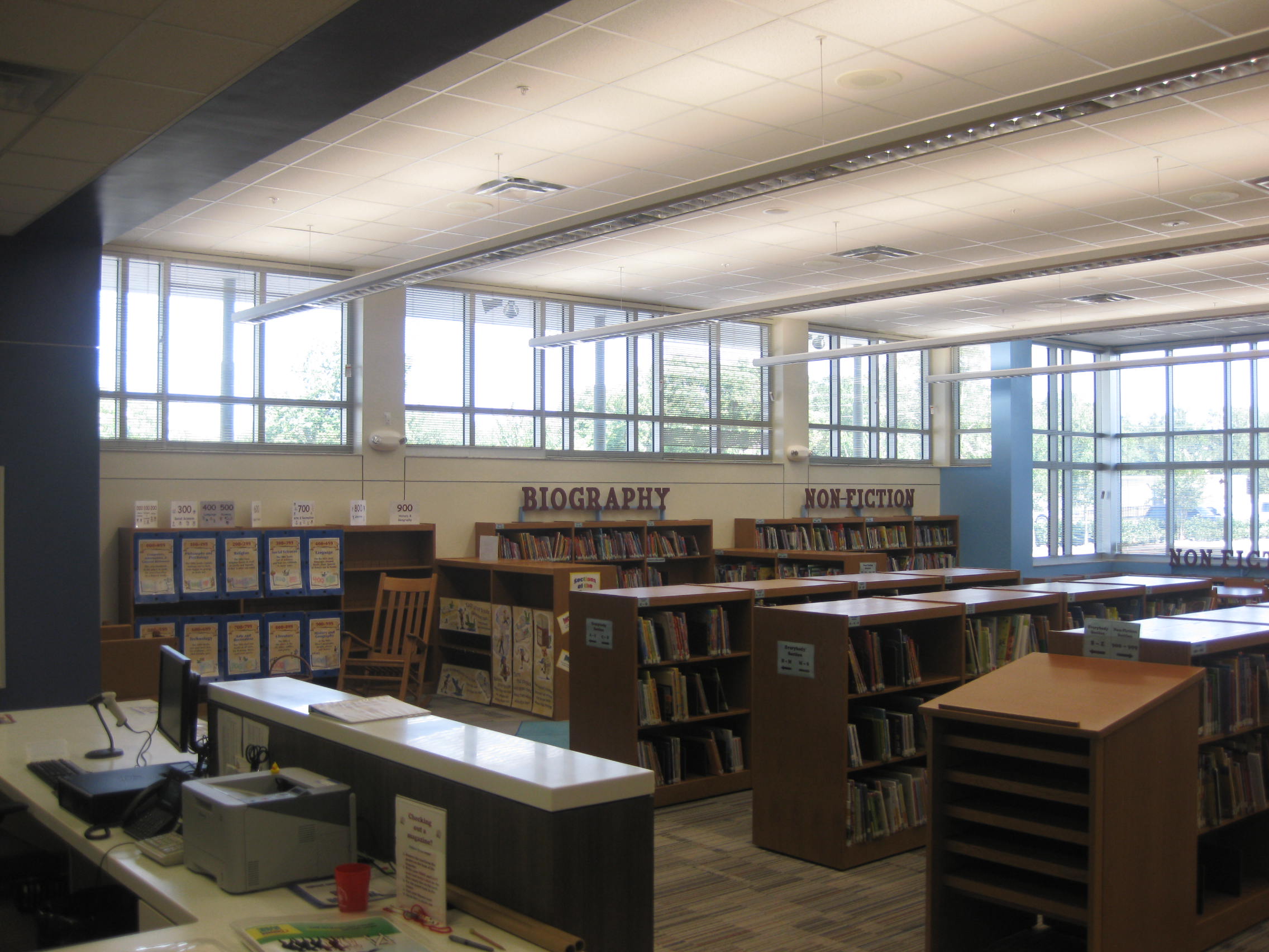 Aloma Elementary Library