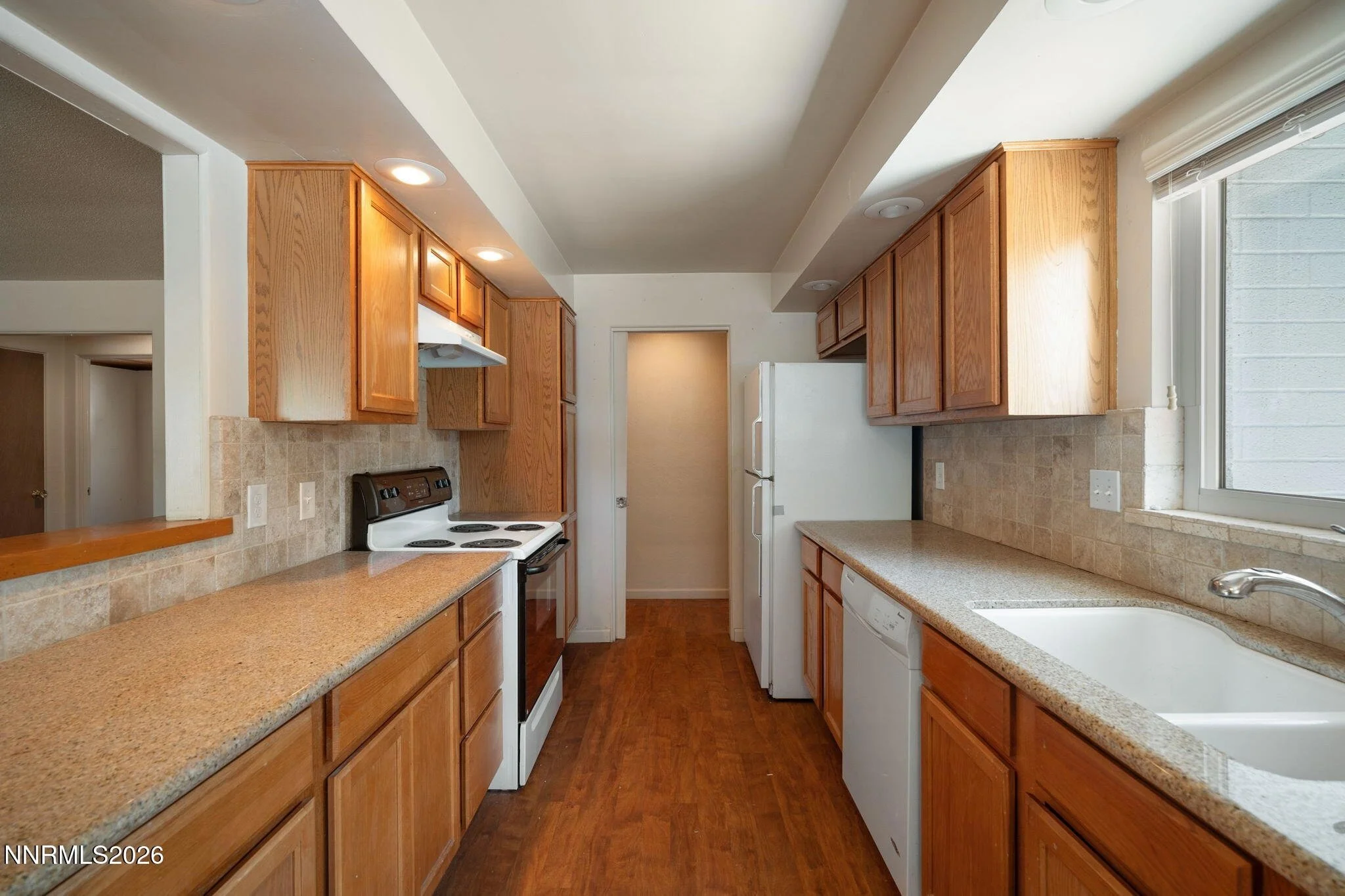 405-mary-st-carson-city-nv-21.jpg