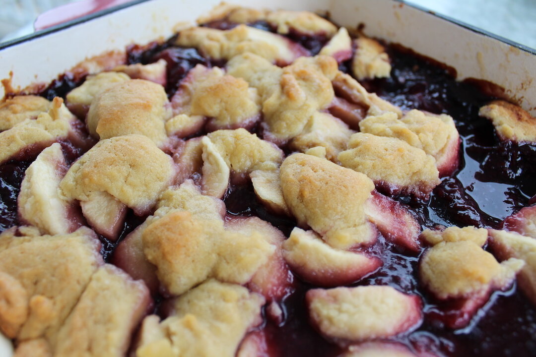 Blackberry Apple Cobbler