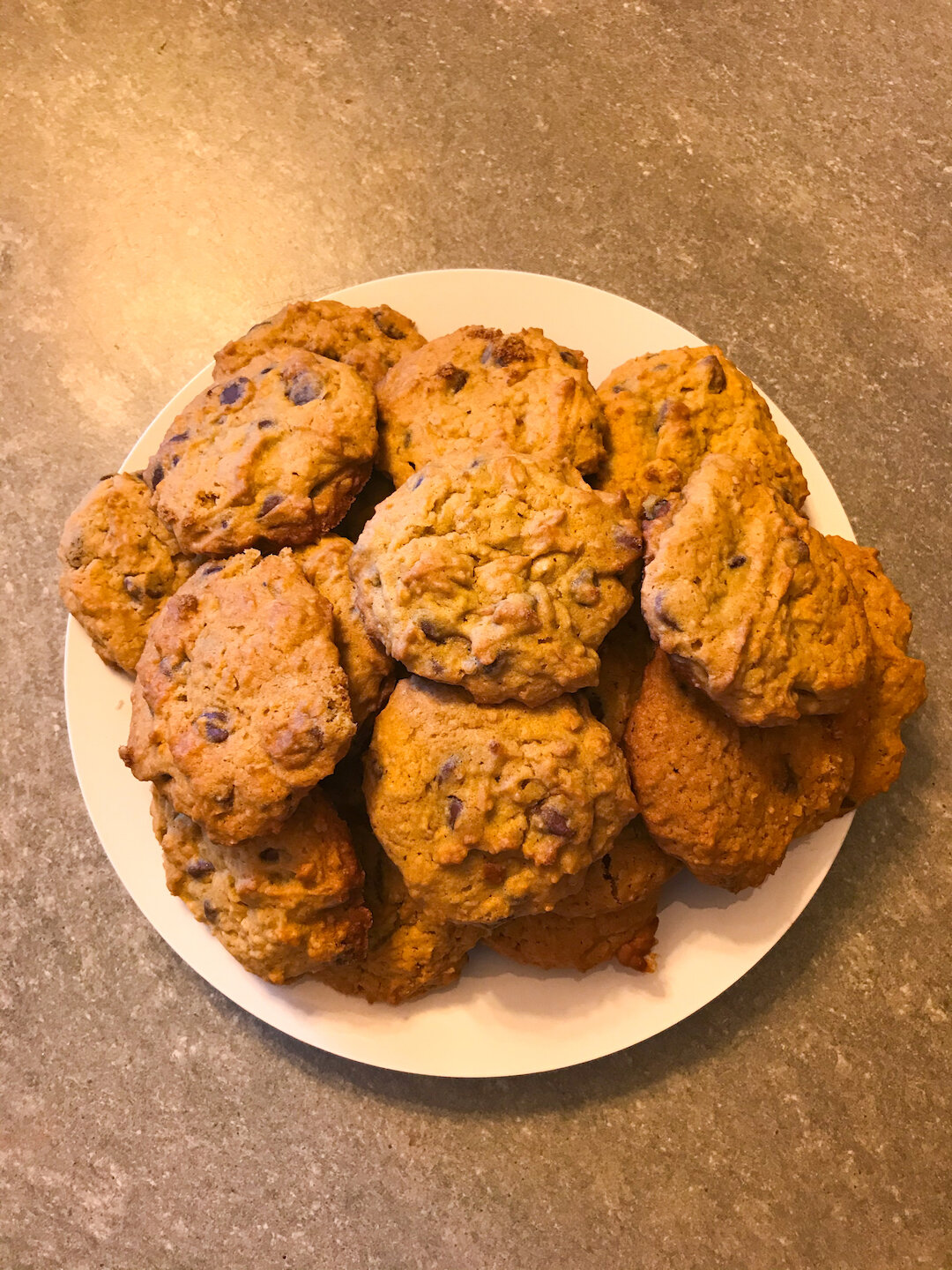 Pumpkin Chocolate Chip Oatmeal Cookies