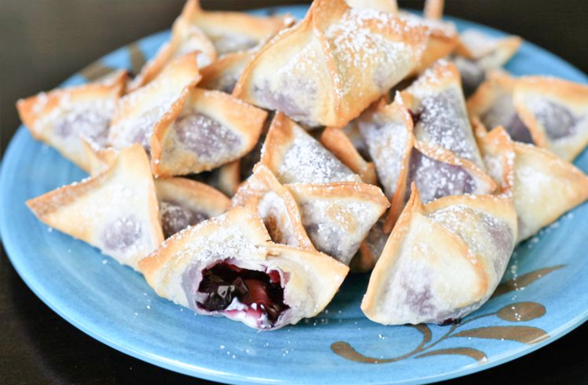 Blueberry Cream Cheese Wontons