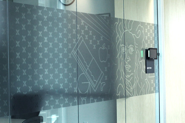 Samsung_glass_walls_10.jpeg