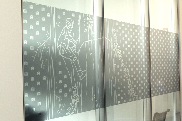 Samsung_glass_walls_12.jpeg