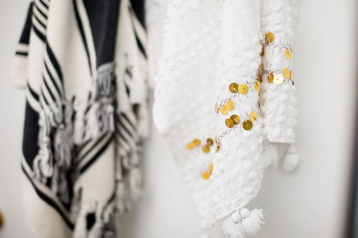 Boho towels in midcentury modern bathroom