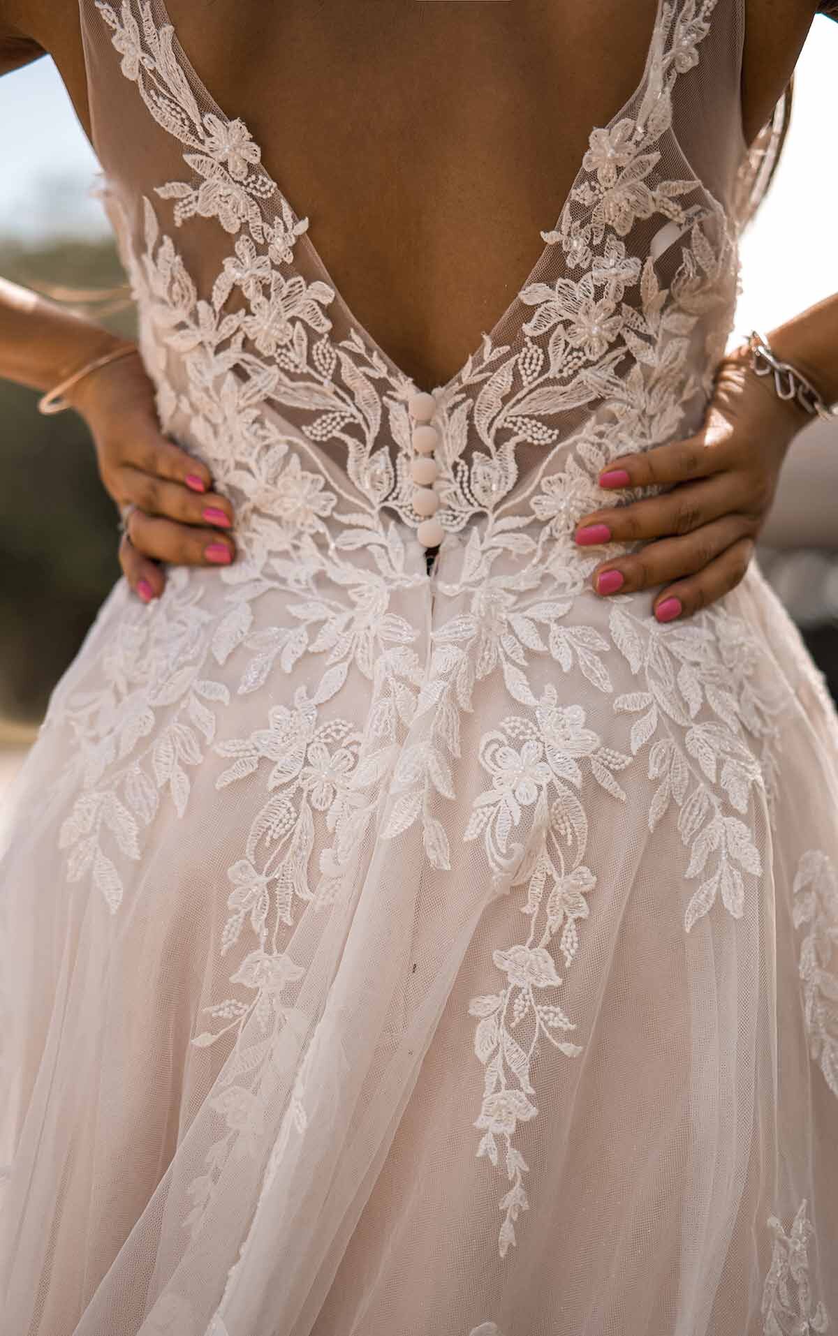 Zipper Back Lace Wedding Dress