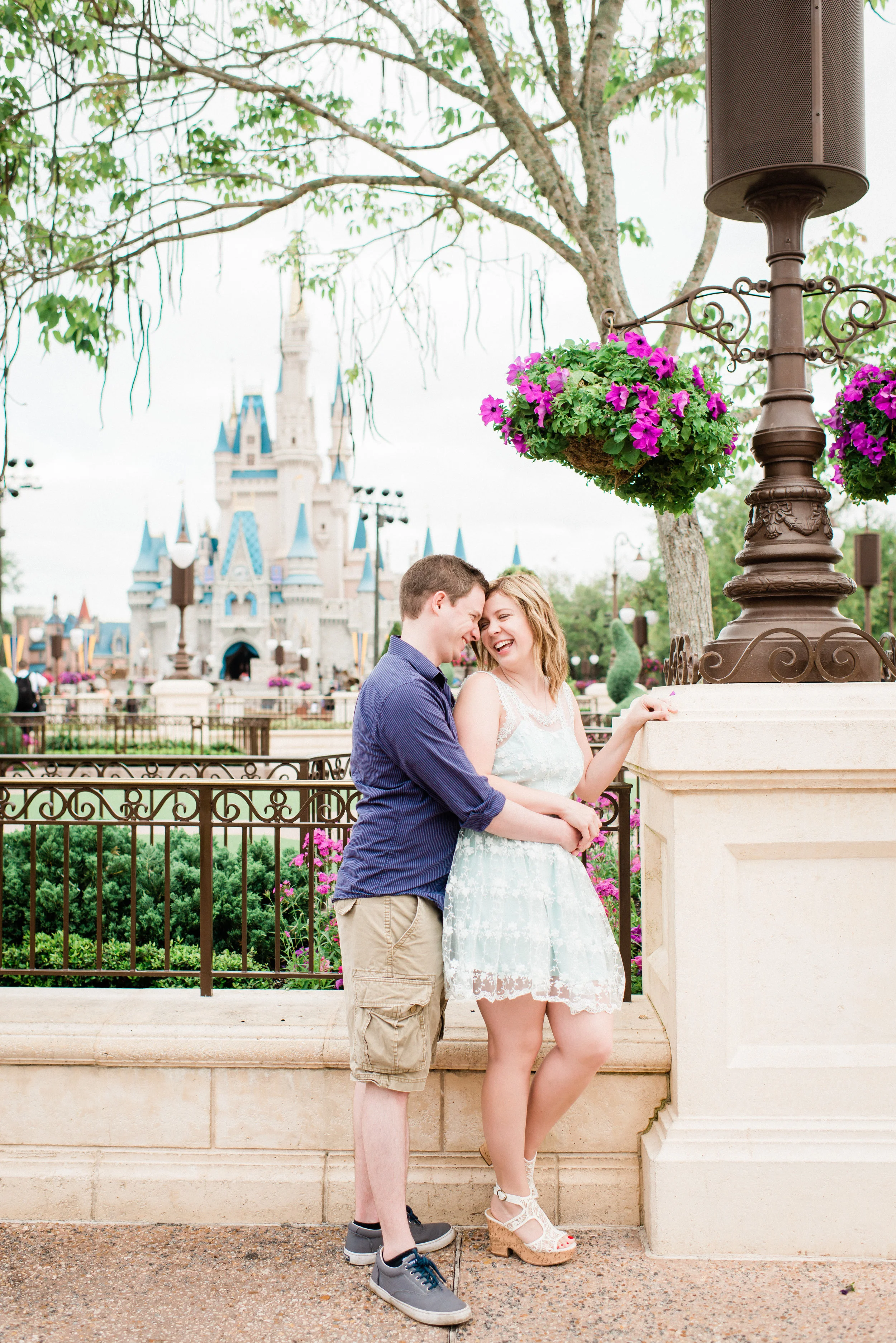 KateTaramykinStudios-Disney-World-Magic-Kingdom-Portraits-KristenDylan-7.jpg