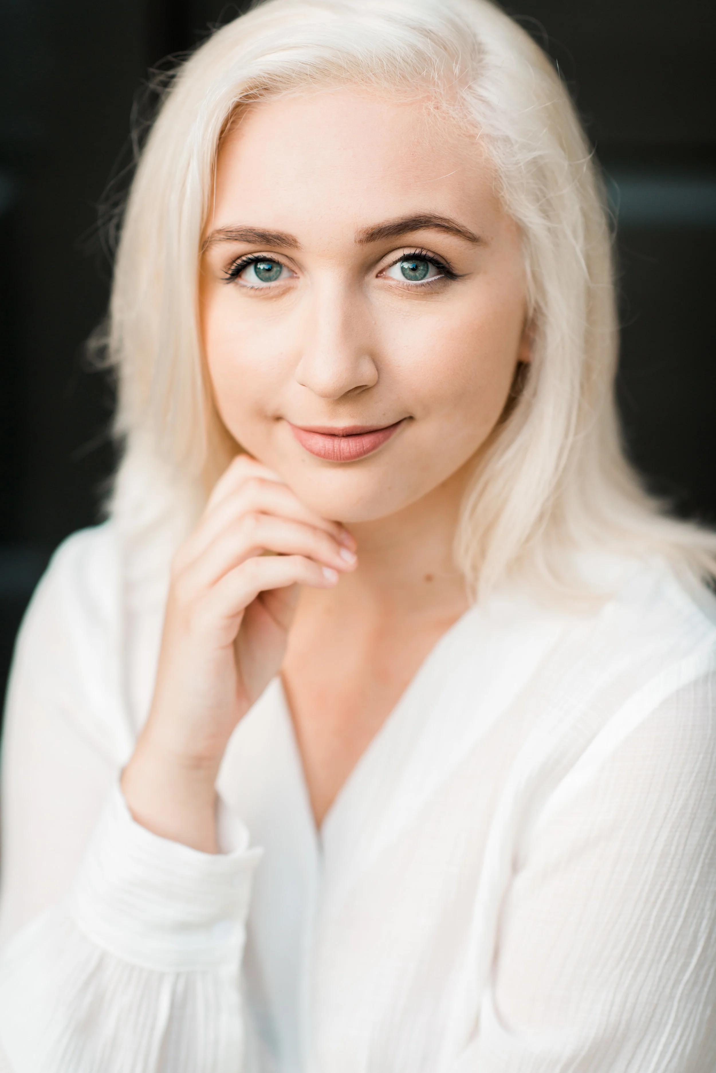 KateTaramykinStudios-Winter-Park-Professional-Headshots-Francesca-4.jpg