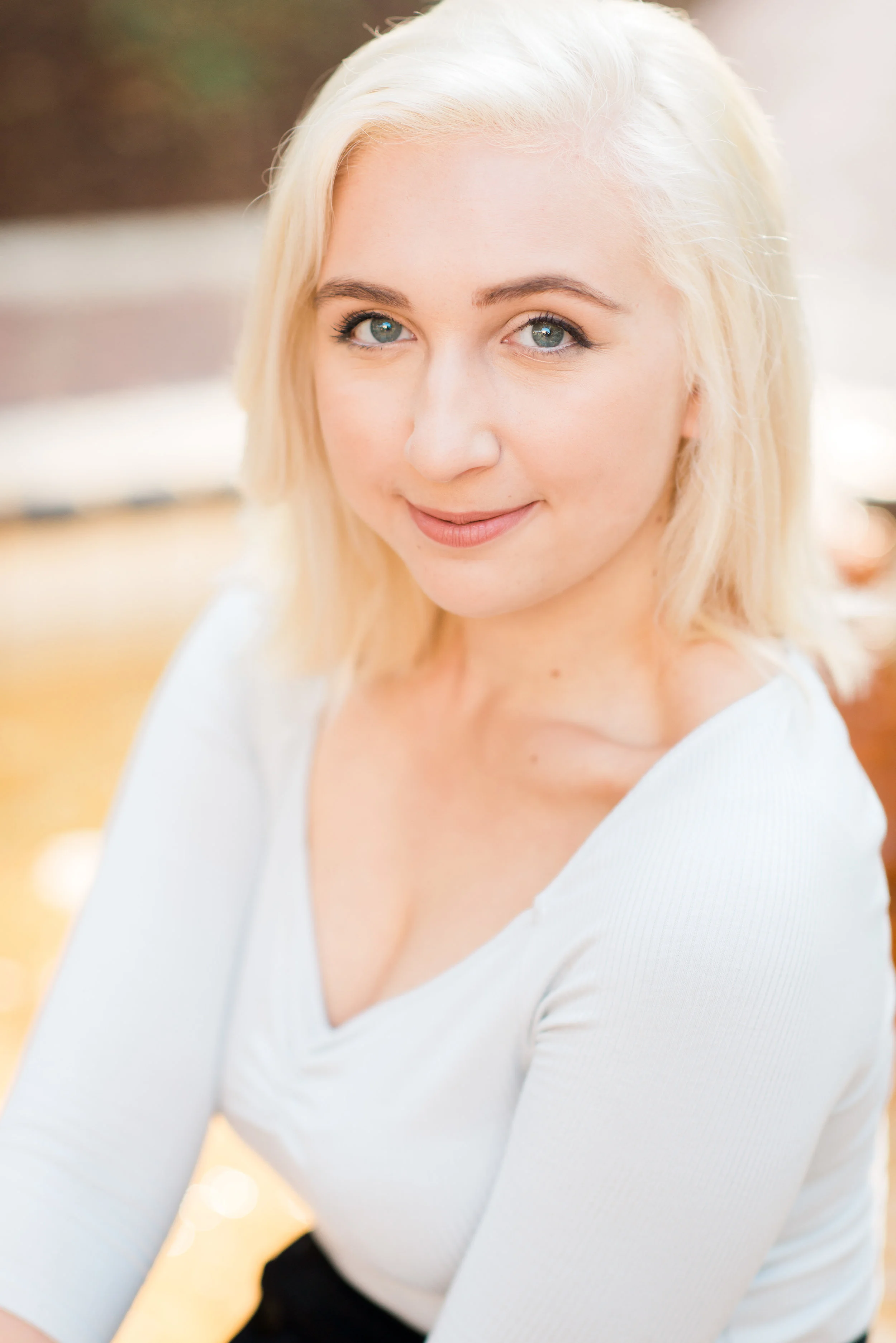 KateTaramykinStudios-Winter-Park-Professional-Headshots-Francesca-19.jpg