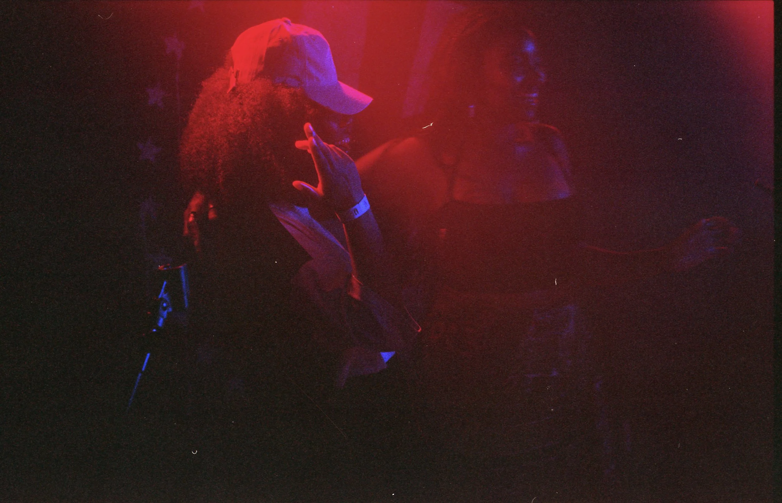 img037.jpg