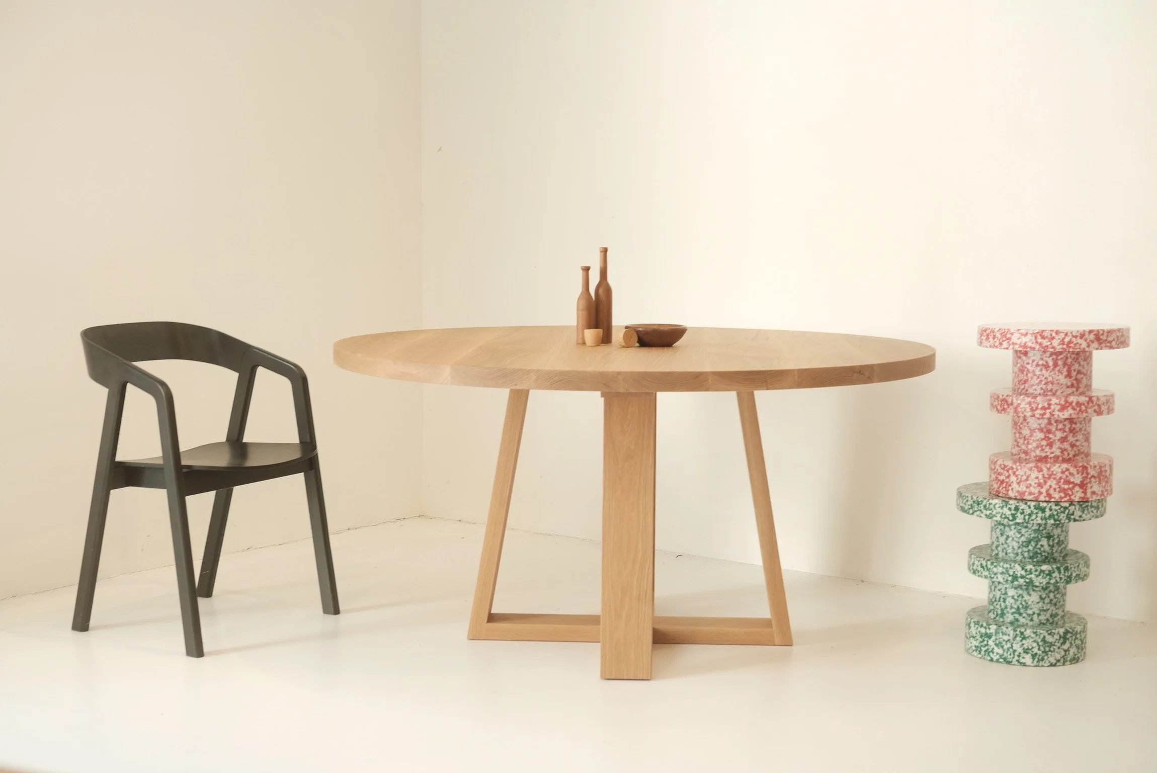 CROSS BASE TABLE IN SOLID OAK