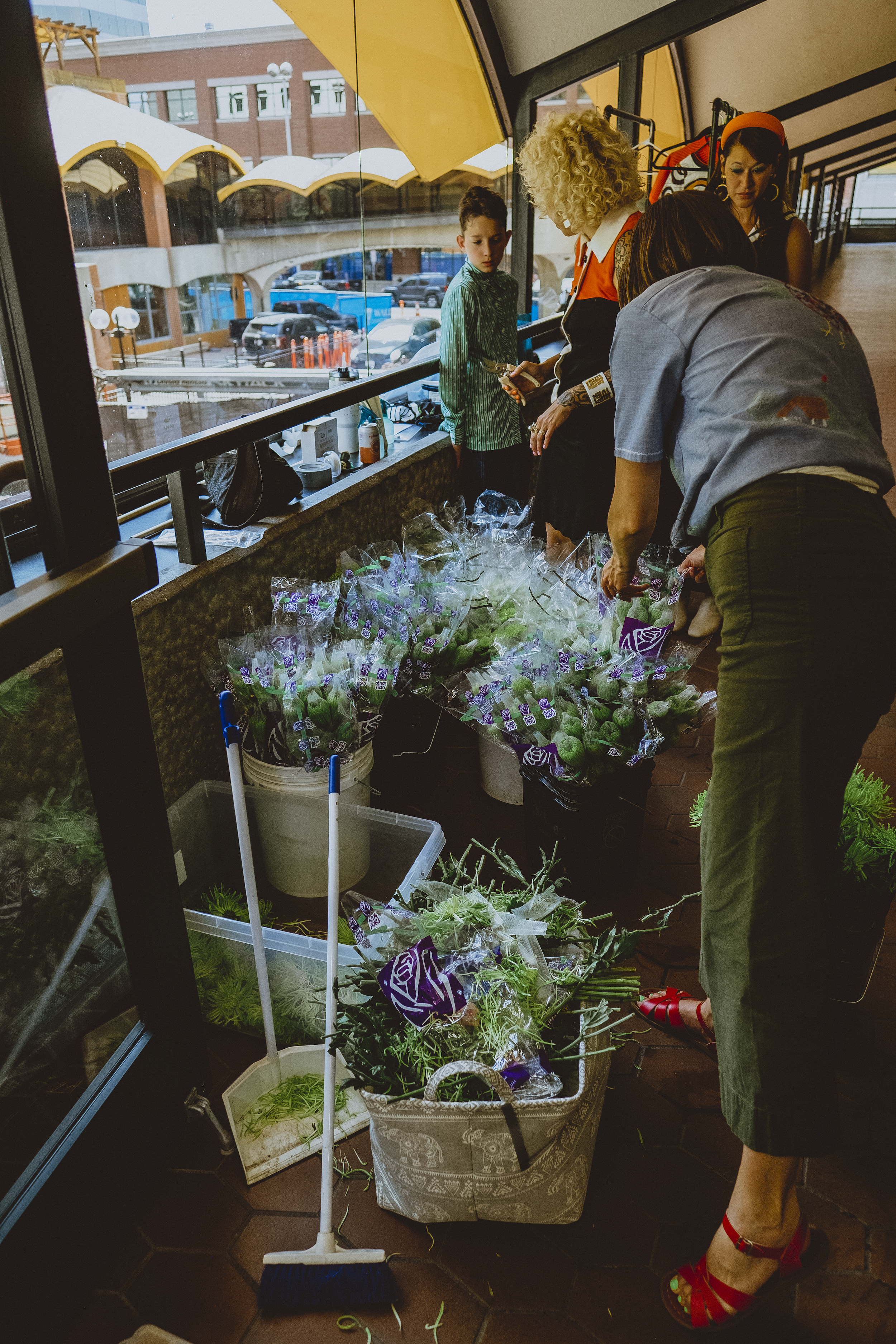 Flowers For People - Elevator-4.png